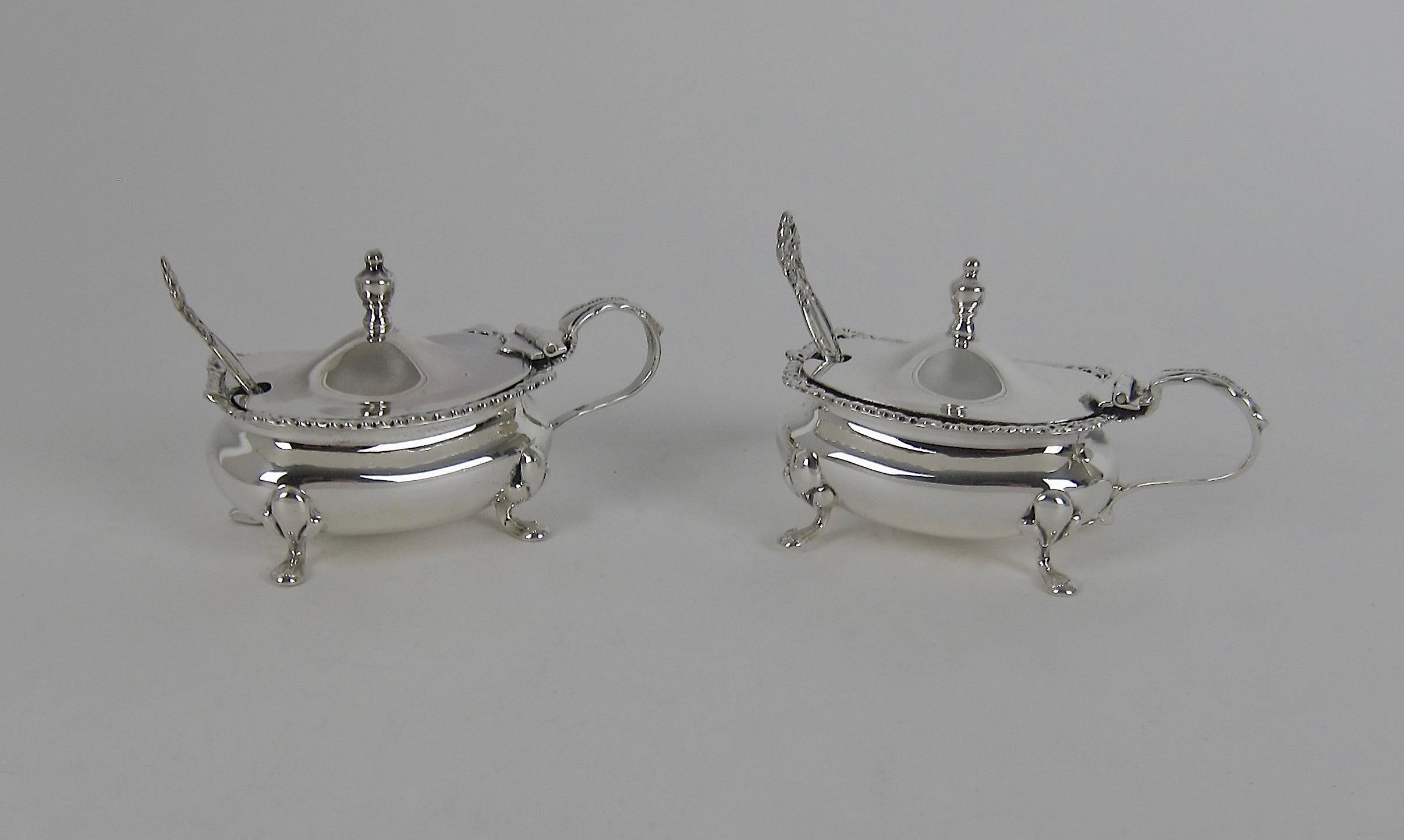 Antique Sterling Silver Mustard Pots from the Goldsmiths & Silversmiths Co Ltd 6