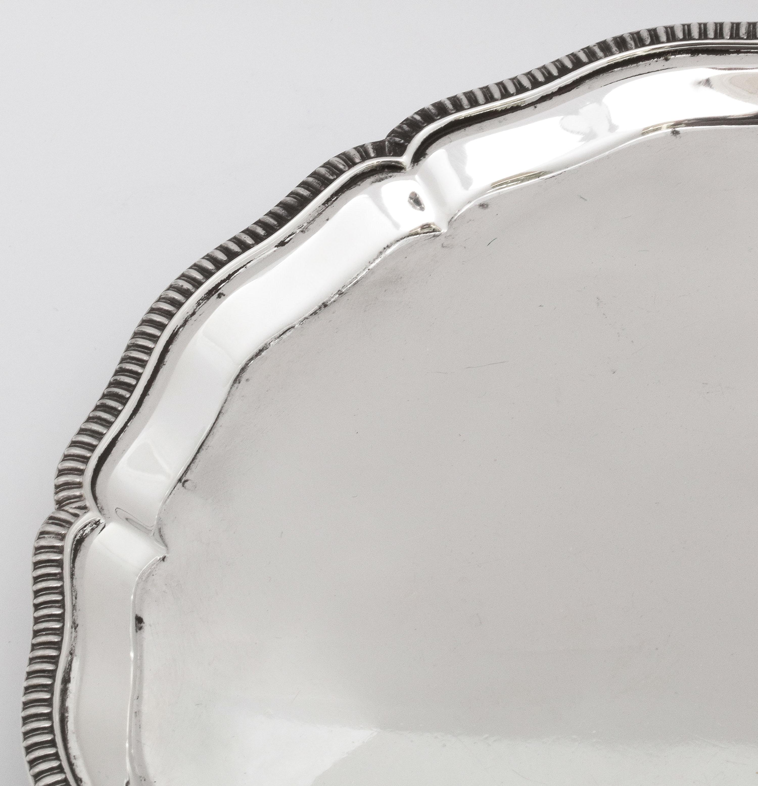 George V Sterling Silver Paw-Footed Salver by Mappin & Webb For Sale 8
