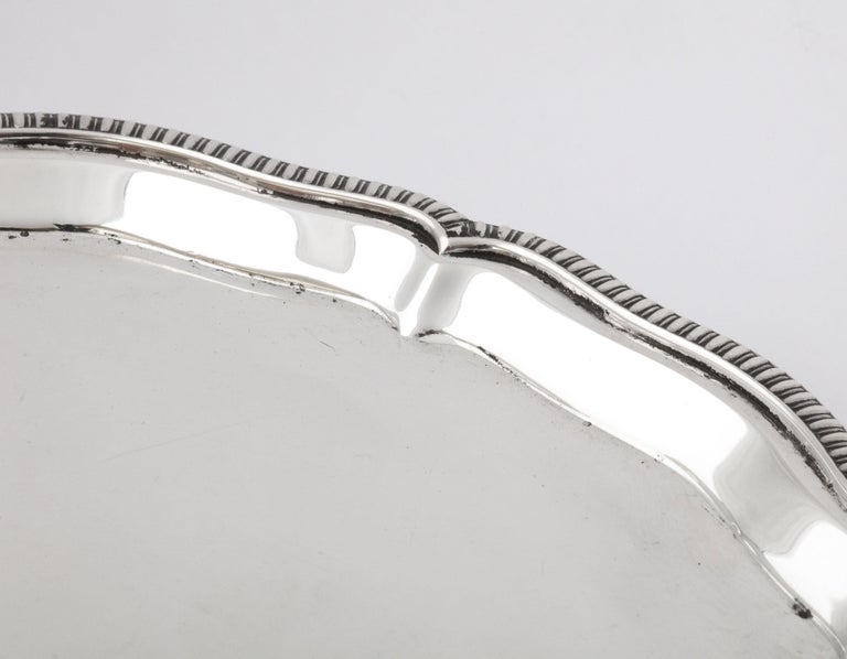 George V Sterling Silver Paw-Footed Salver by Mappin & Webb For Sale 2
