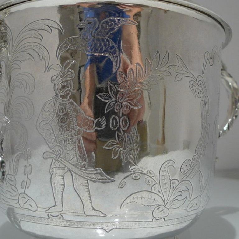 Early 20th Century George V Sterling Silver Porringer and Cover London 1929 Richard Comyns For Sale