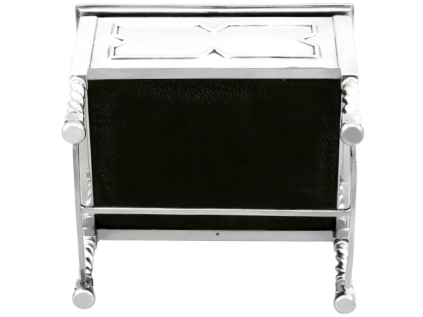 George V Sterling Silver Table Trinket Box  For Sale 5