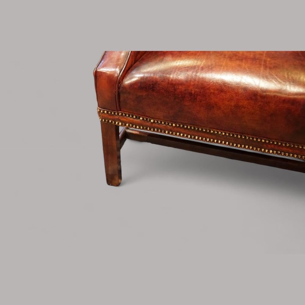 English George V tortoiseshell leather wing chair For Sale
