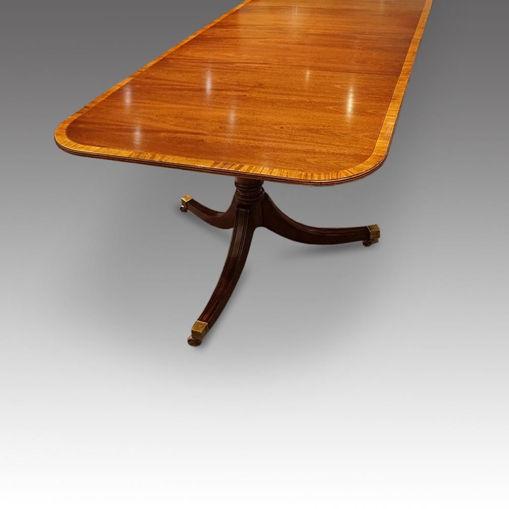George VI English Georgian Style Mahogany Country House Dining Table 6