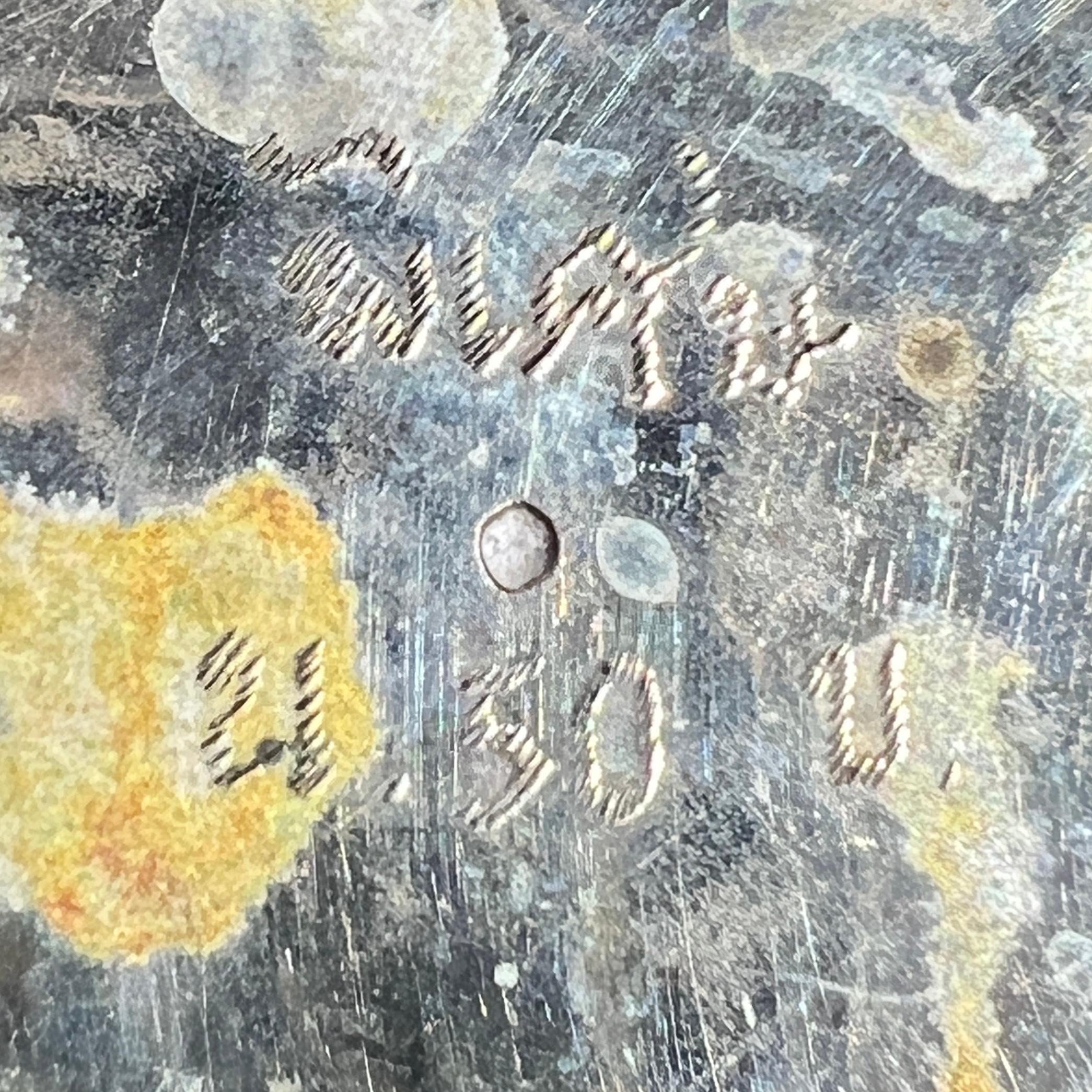 Ciotola e sottopiatto in argento Repousse di Giorgio VI in vendita 3