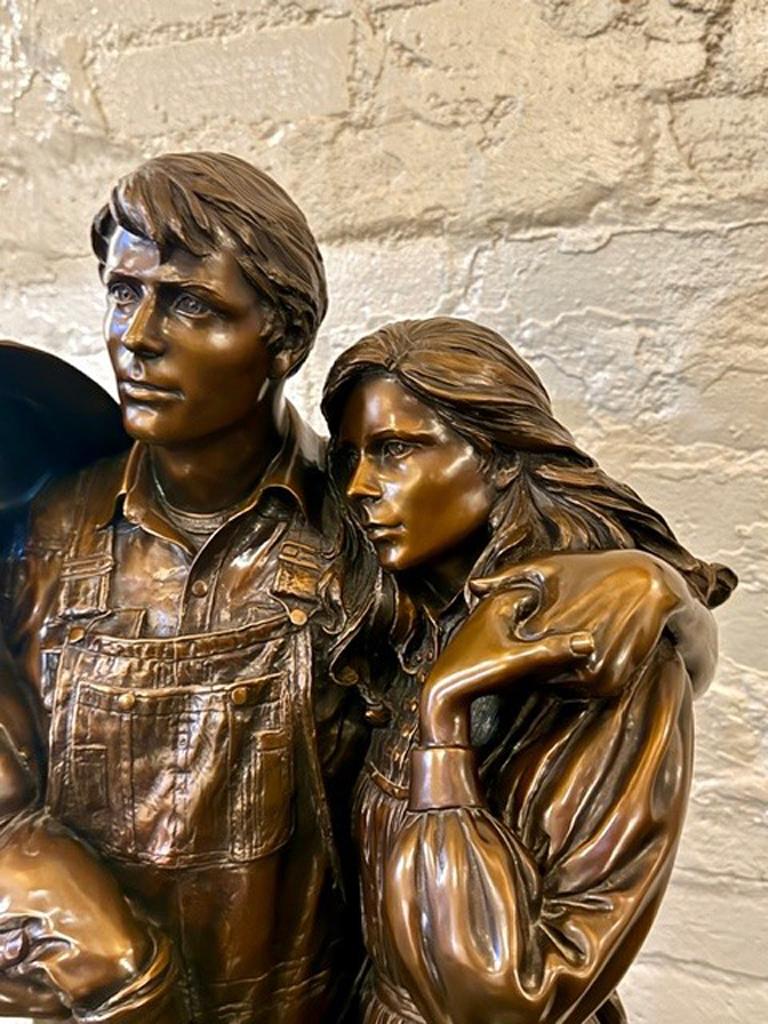 Promise of the Prairie, 36 Zoll hohe Bronzeskulptur – Sculpture von George W, Lundeen