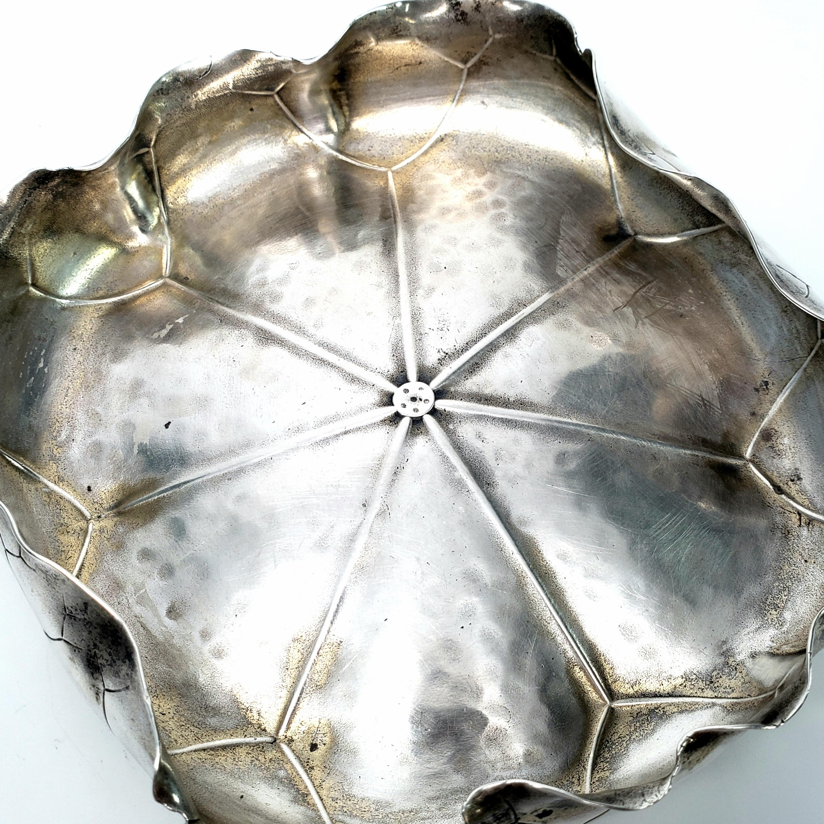 George W Shiebler & Co Sterling Silver Lily Pad Bowl In Good Condition For Sale In Washington Depot, CT