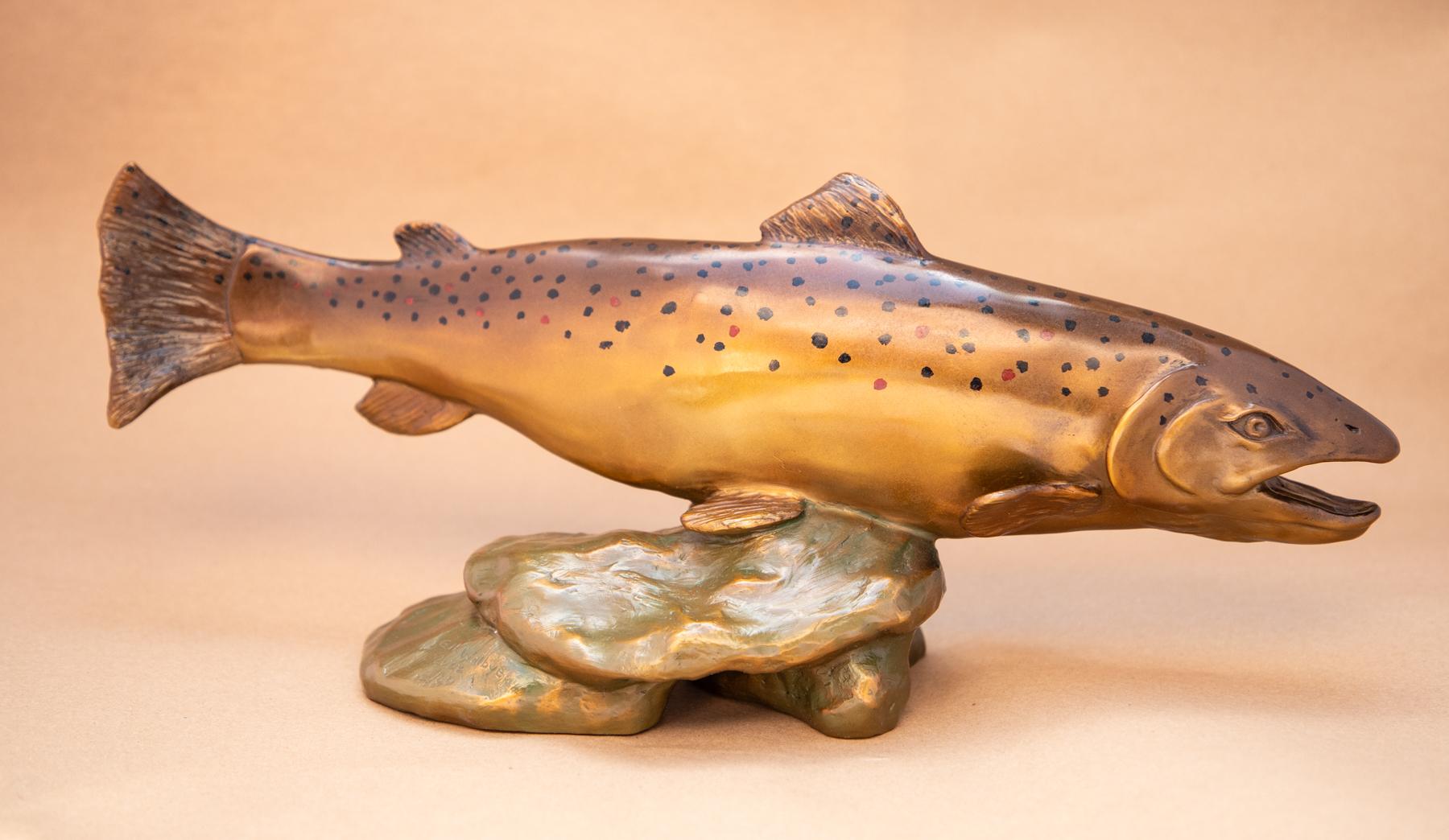 Original bronze sculpture by George Walbye.
Edition #1/60.
Signed on bronze sculpture.