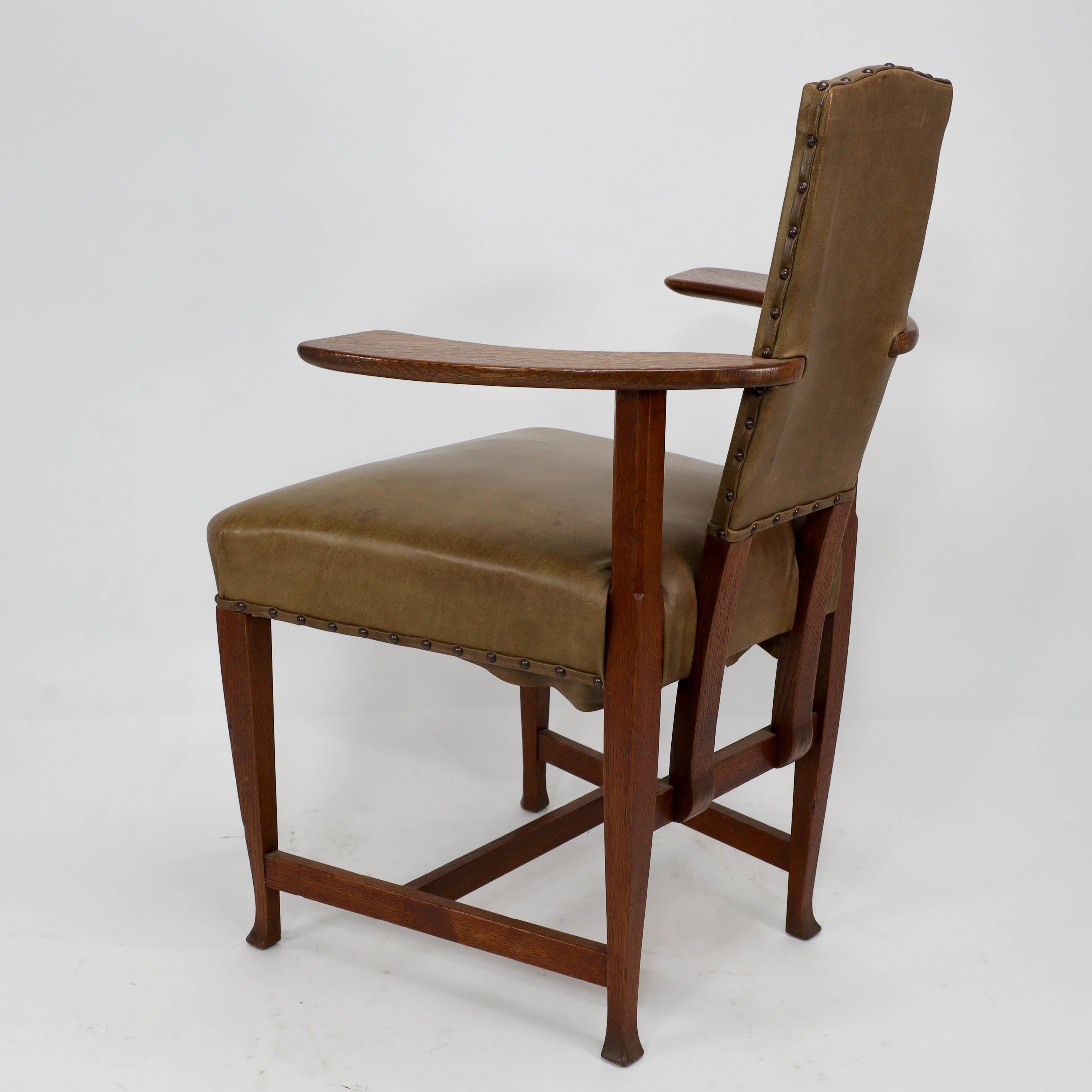 George Walton. An Arts & Crafts Glasgow School oak 'Abingdon' armchair For Sale 1