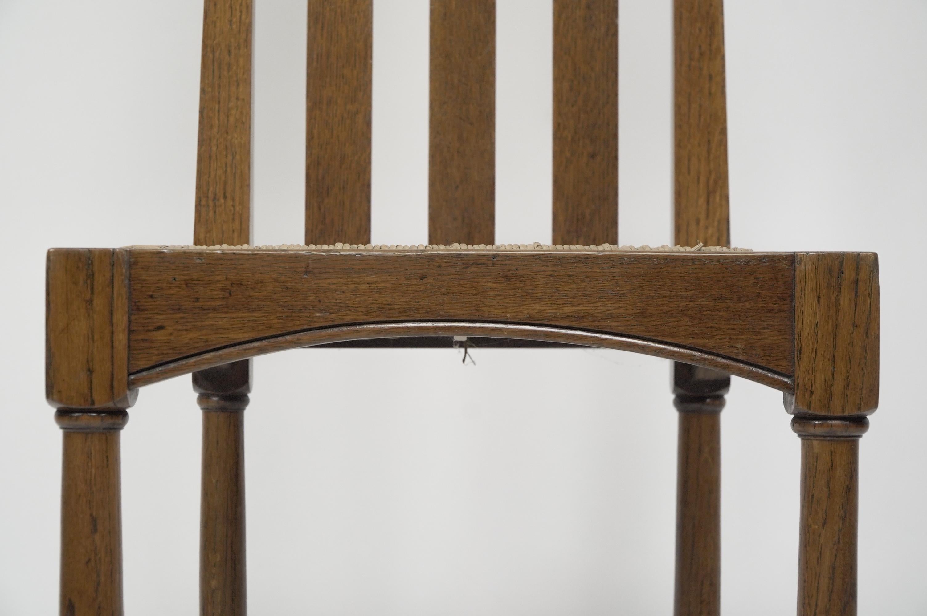 George Walton attribuito, Coppia di sedie Arts & Crafts con intarsi in scacchiera in vendita 7