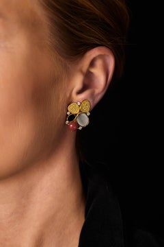 George Weil 18k Gold Coral Onyx Diamond Clip-On Earrings, London 1968