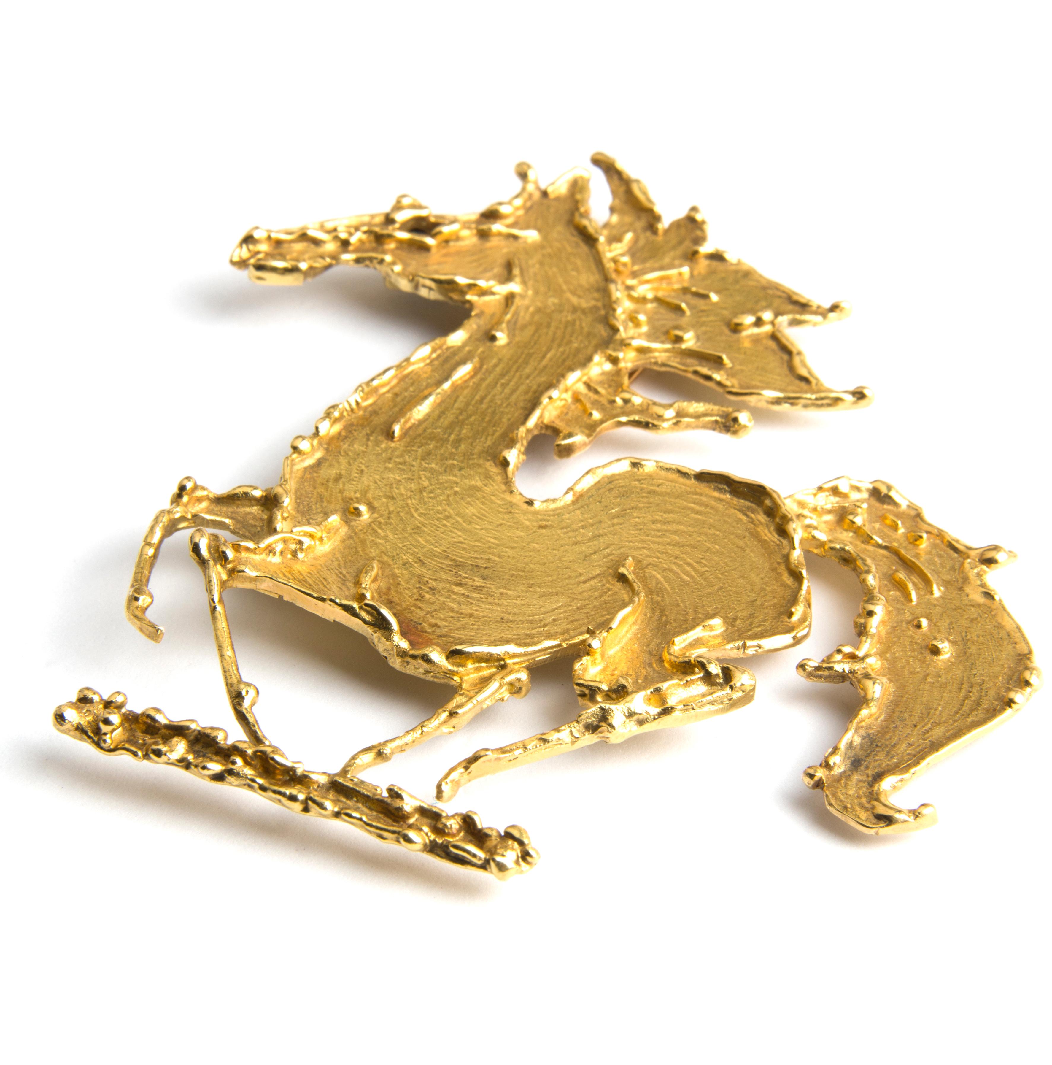 Women's or Men's George Weil 18k Yellow Gold Horse Brooch, Unique For Sale