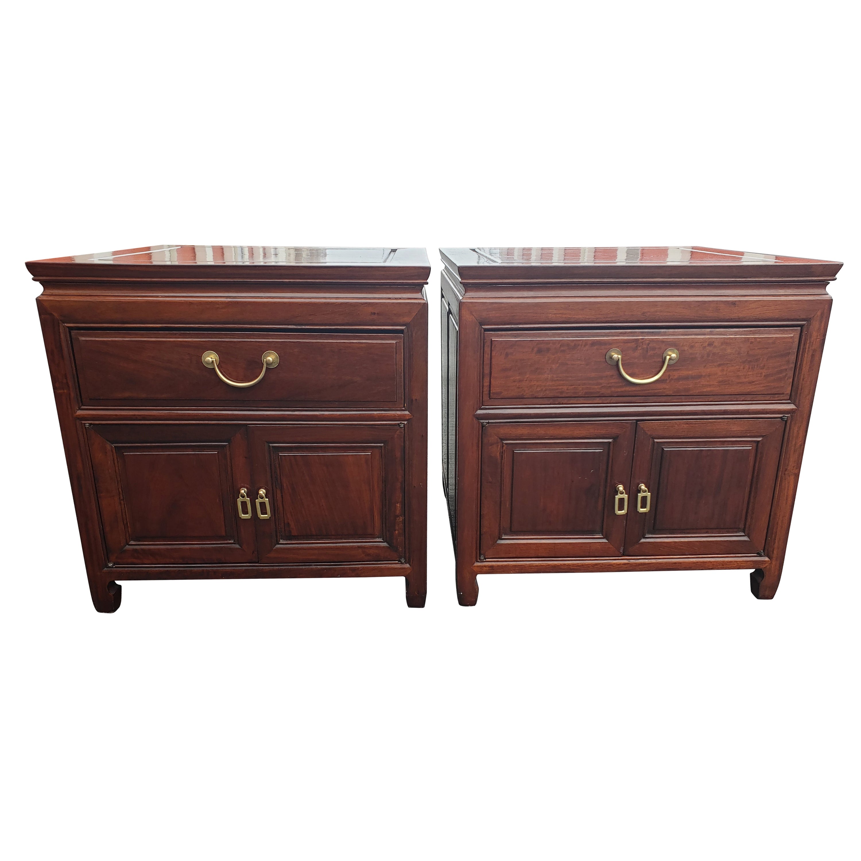Paire de tables d'appoint Chippendale en bois de rose asiatique américain de George Zee, datant des années 1960 environ en vente