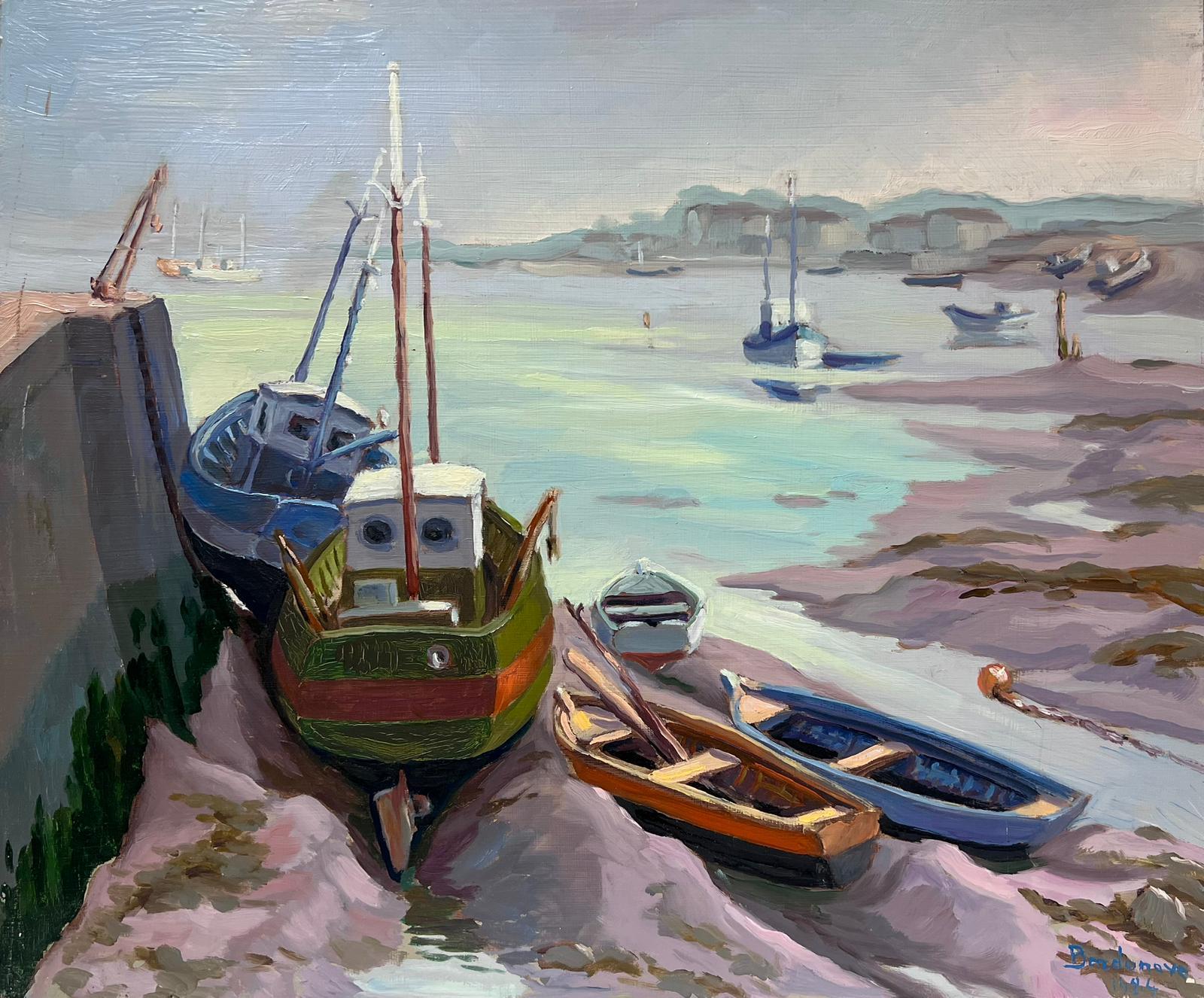 Landscape Painting Georges Bordonove - Huile impressionniste française contemporaine Bateaux échoués dans un port côtier