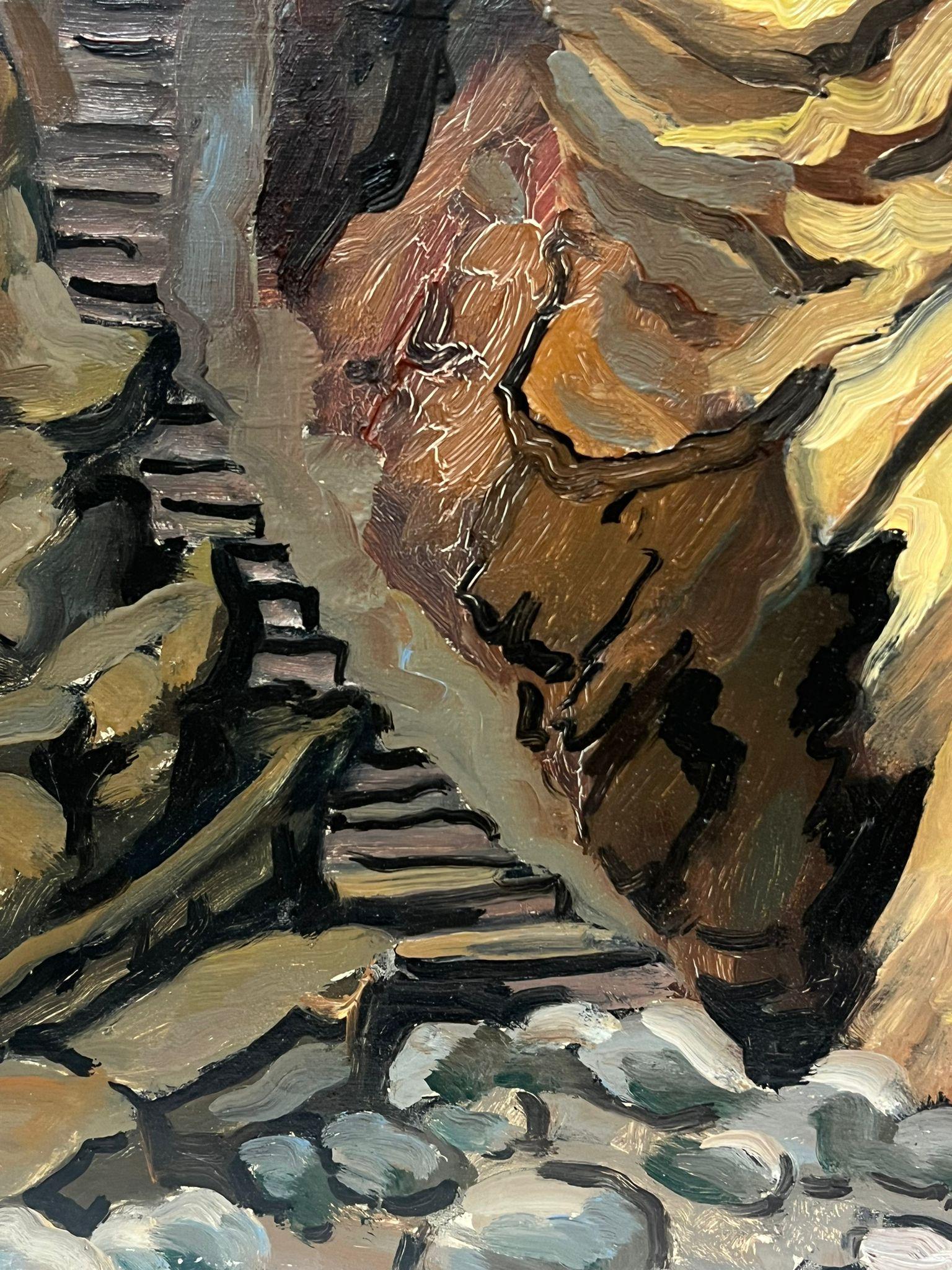 Paisaje francés Dramáticas formaciones rocosas y escaleras costeras que conducen al mar en venta 1