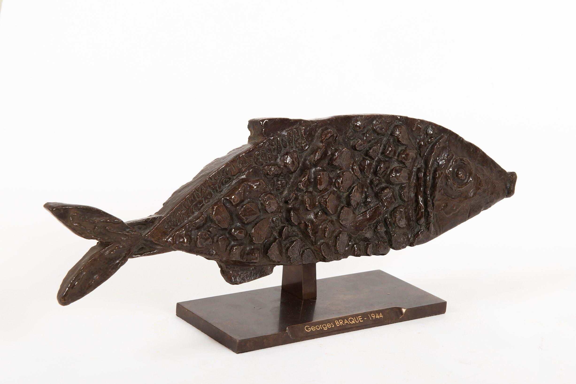 Poisson, Georges Braque, Fish, Sculpture, Bronze, 1940's, Postwar, Valsuani

Ed. 6/6 pcs
Signed and numbered underneath : 6/6, cire perdue, C.Valsuani fondeur.
Certificate of authenticity issued by Quentin Laurens from the Louise Leiris