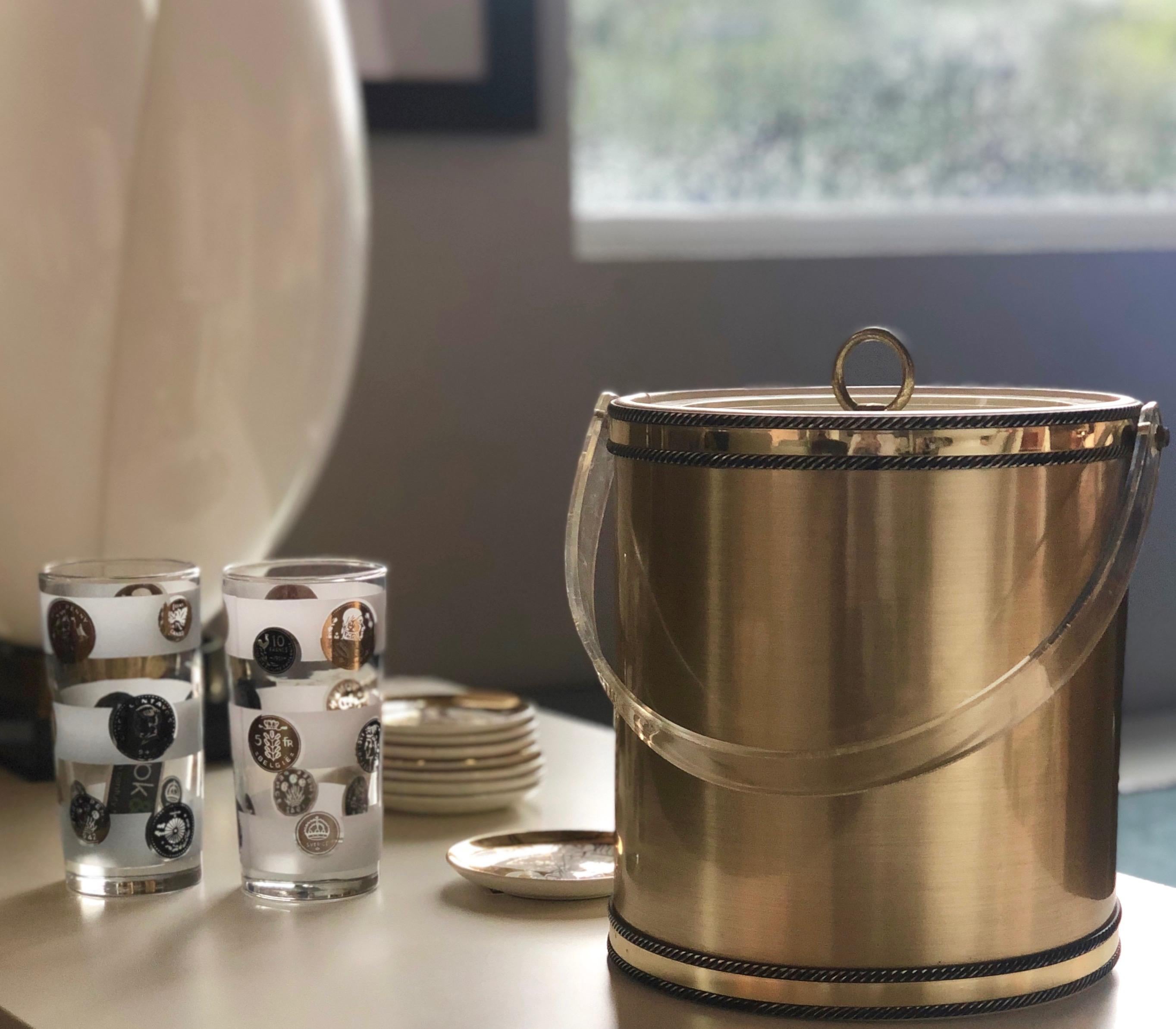 Georges Briard Brushed Brass with Rope Accents & Lucite Handle & Top Ice Bucket For Sale 12