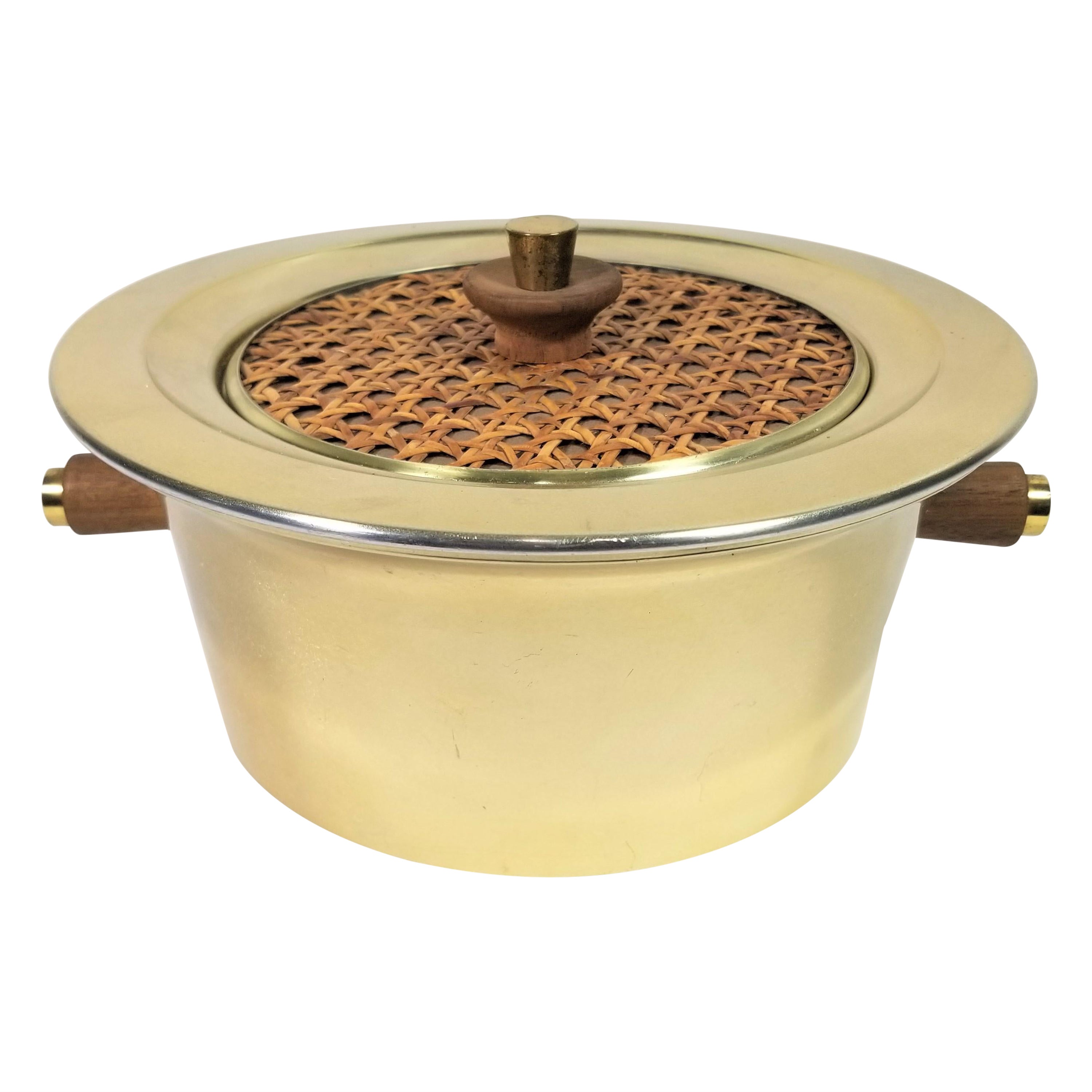 Georges Briard Schilfrohr-Rattan-Messing-Glas-Servierschale 1960er Jahre im Angebot