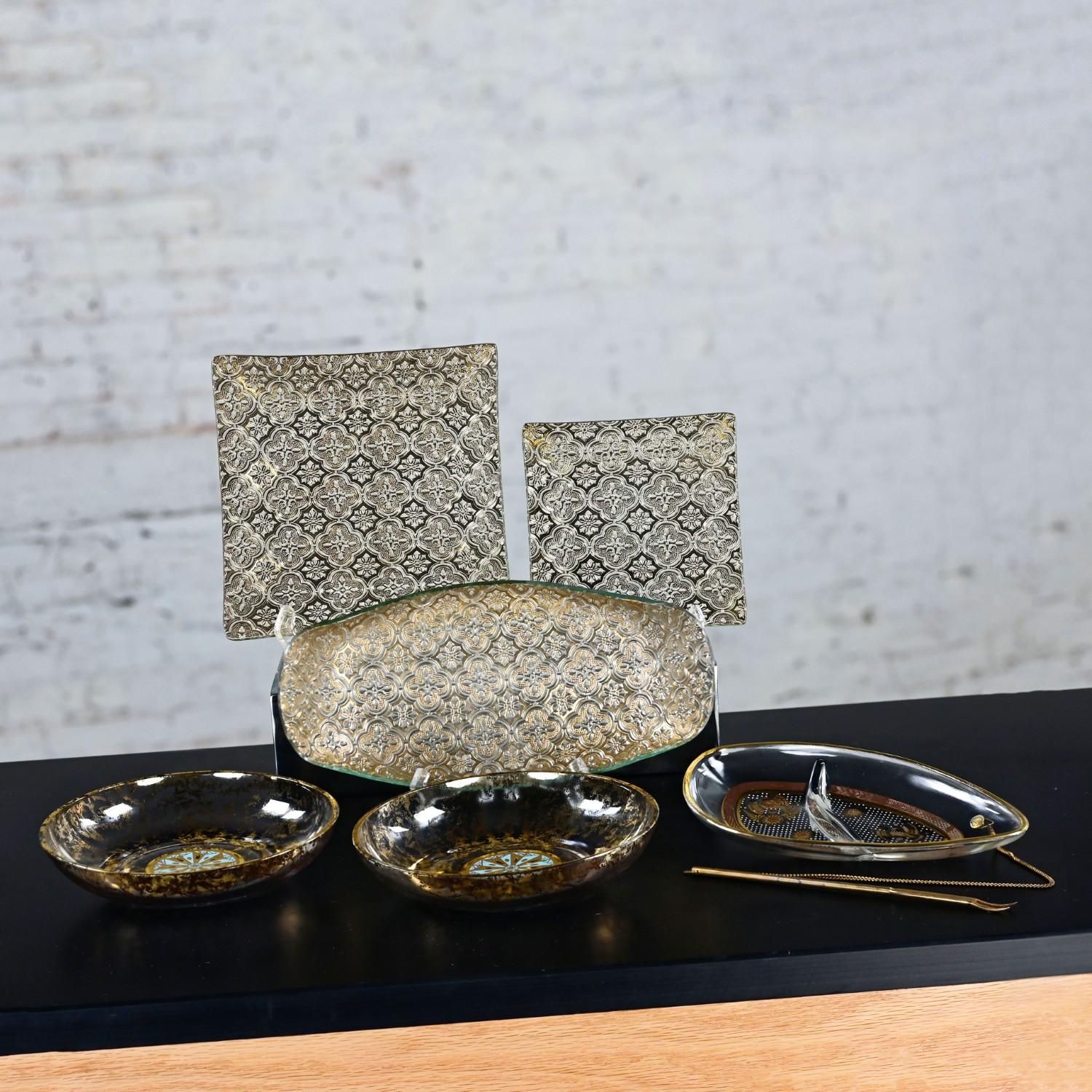 Américain Ensemble de 6 pièces 1 plateau 2 plateaux carrés 2 bols et 1 plat à dessert Georges Briard en vente