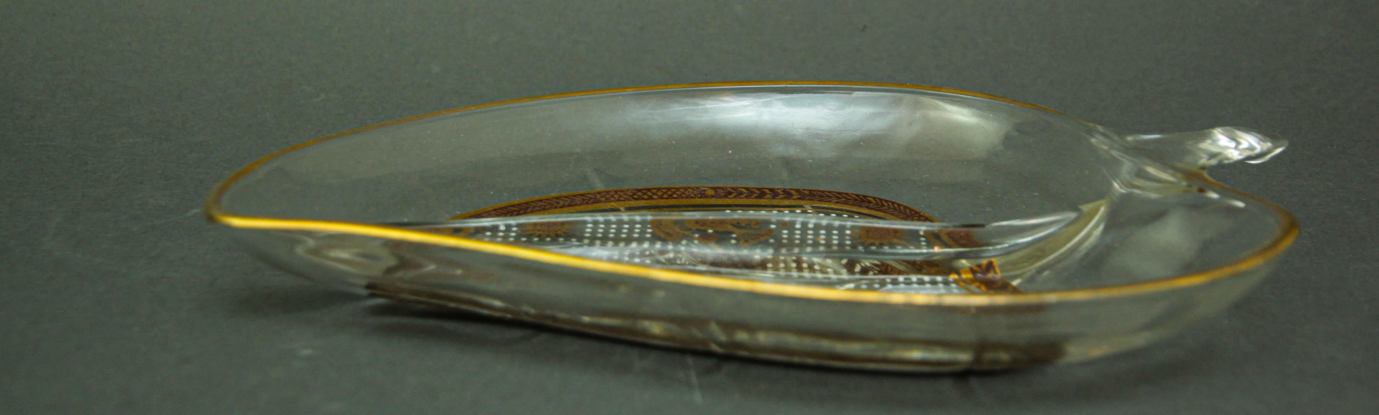 Plat à noix en verre feuille d'or signé Georges Briard, 1960 en vente 1