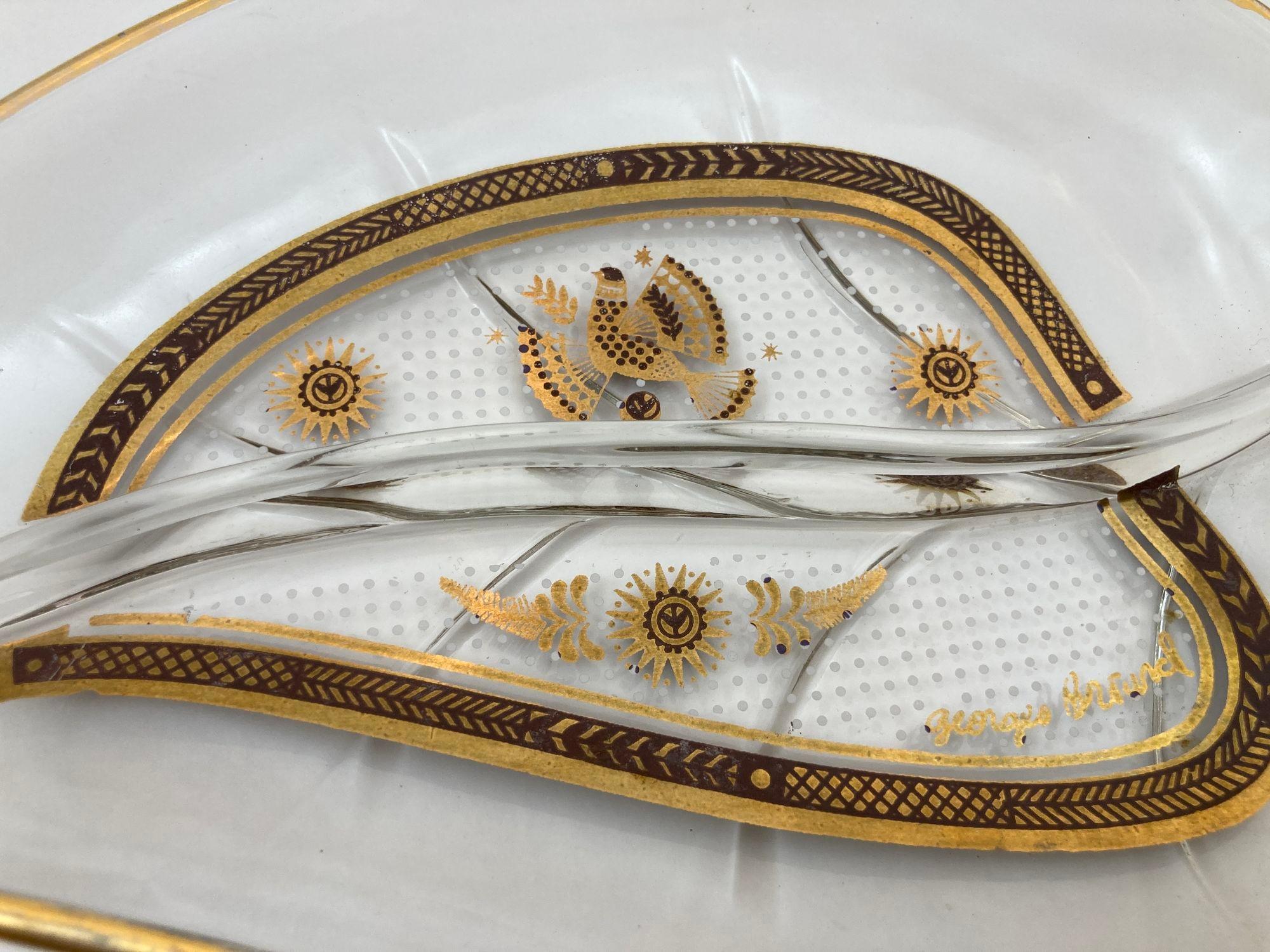 Mid-Century Modern Plat à noix en verre feuille d'or signé Georges Briard, 1960 en vente