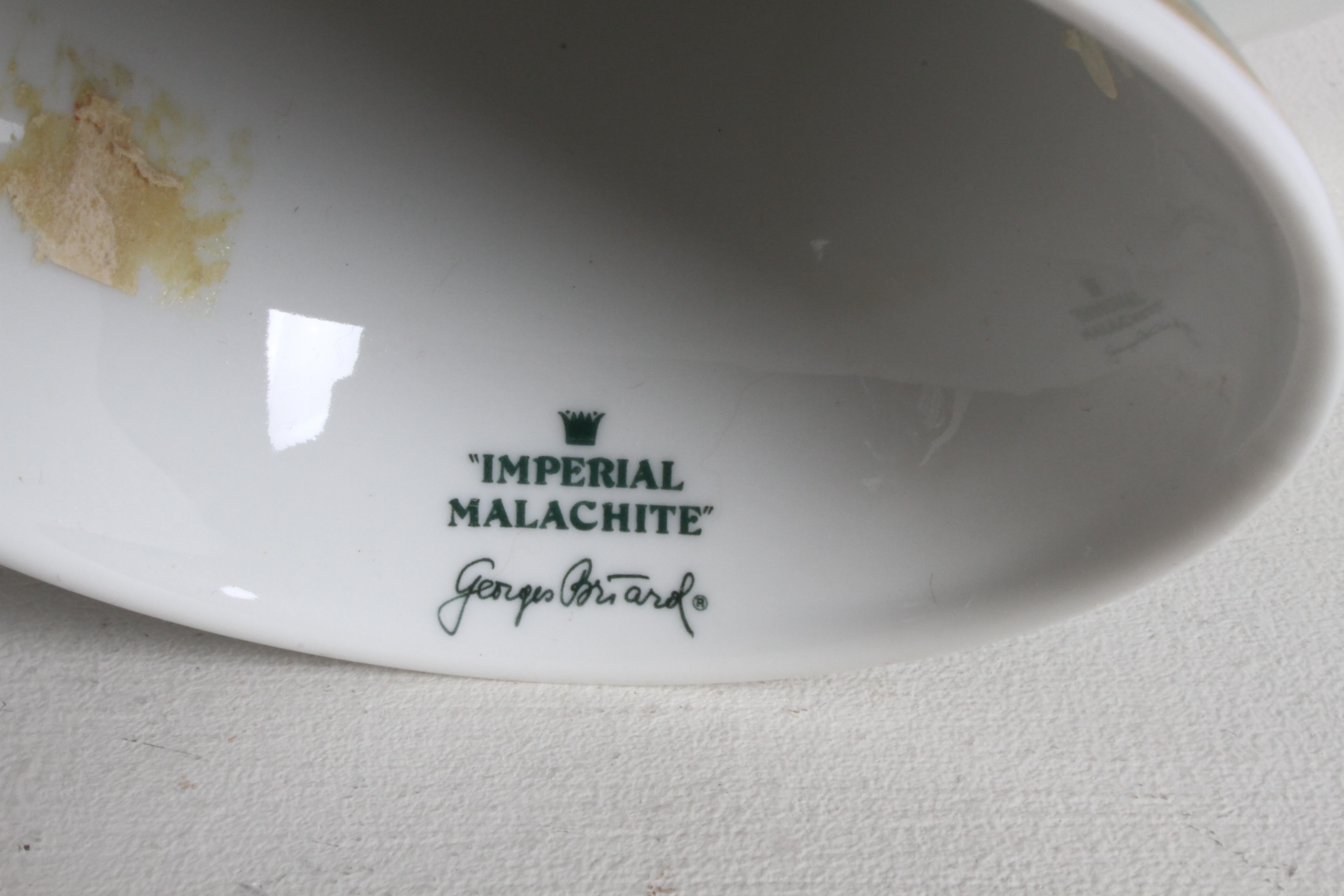 Georges Briard Compotera o pastelera imperial de mediados de siglo en porcelana malaquita en venta 3