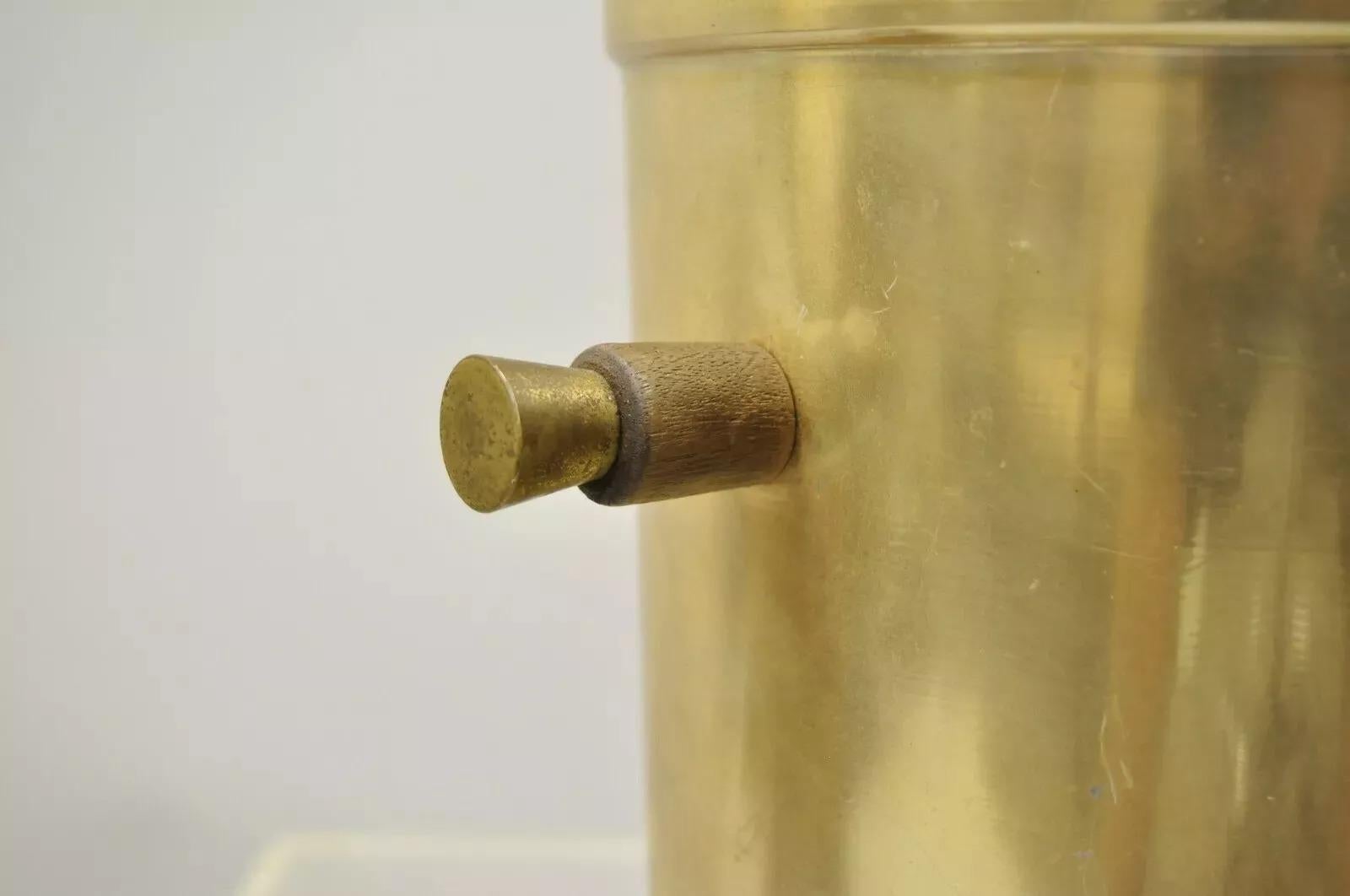Georges Briard Moderner Aluminium-Messing-Eiskübel mit Griffen aus der Mitte des Jahrhunderts im Angebot 6