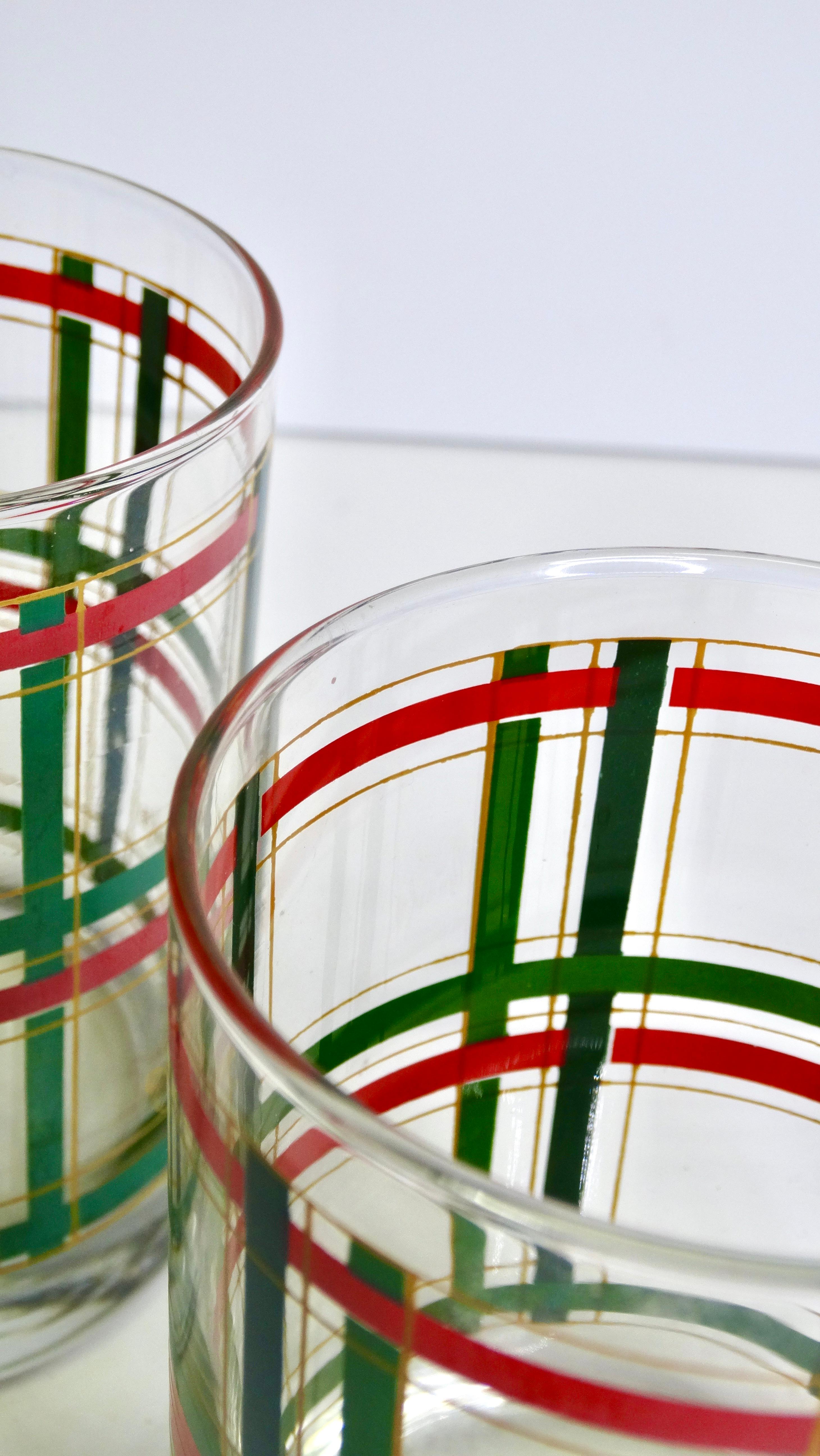 Georges Briard Mid-Century Red & Green Plaid Glasses- Set of 8 In Excellent Condition In Scottsdale, AZ