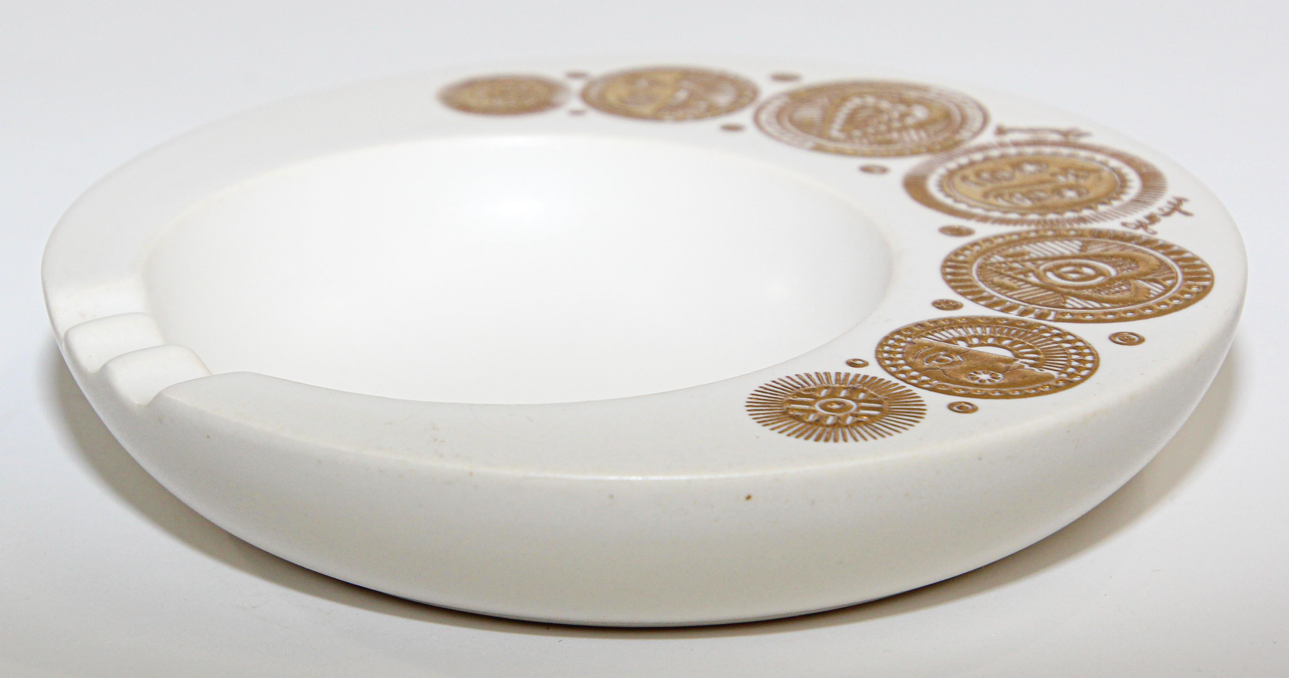 hyalyn porcelain plates