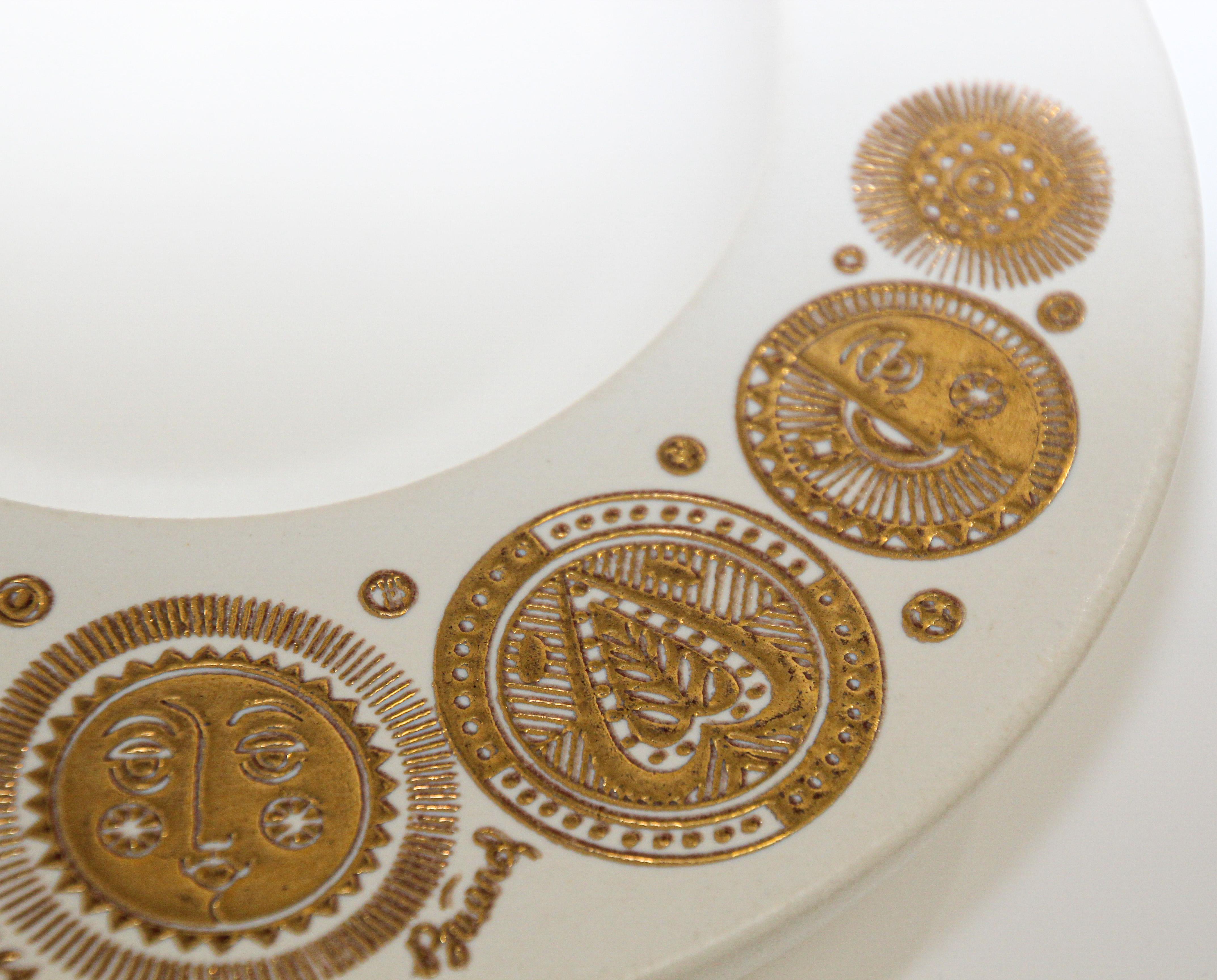 Georges Briard Cendrier en porcelaine Hyalyn avec design en or en vente 1