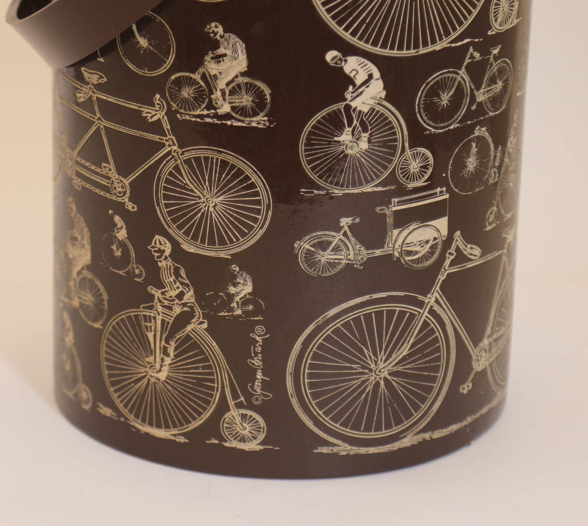 Georges Briard Signed Ice Bucket Brown Vinyl with Bicycle Design Vintage 1950s For Sale 5