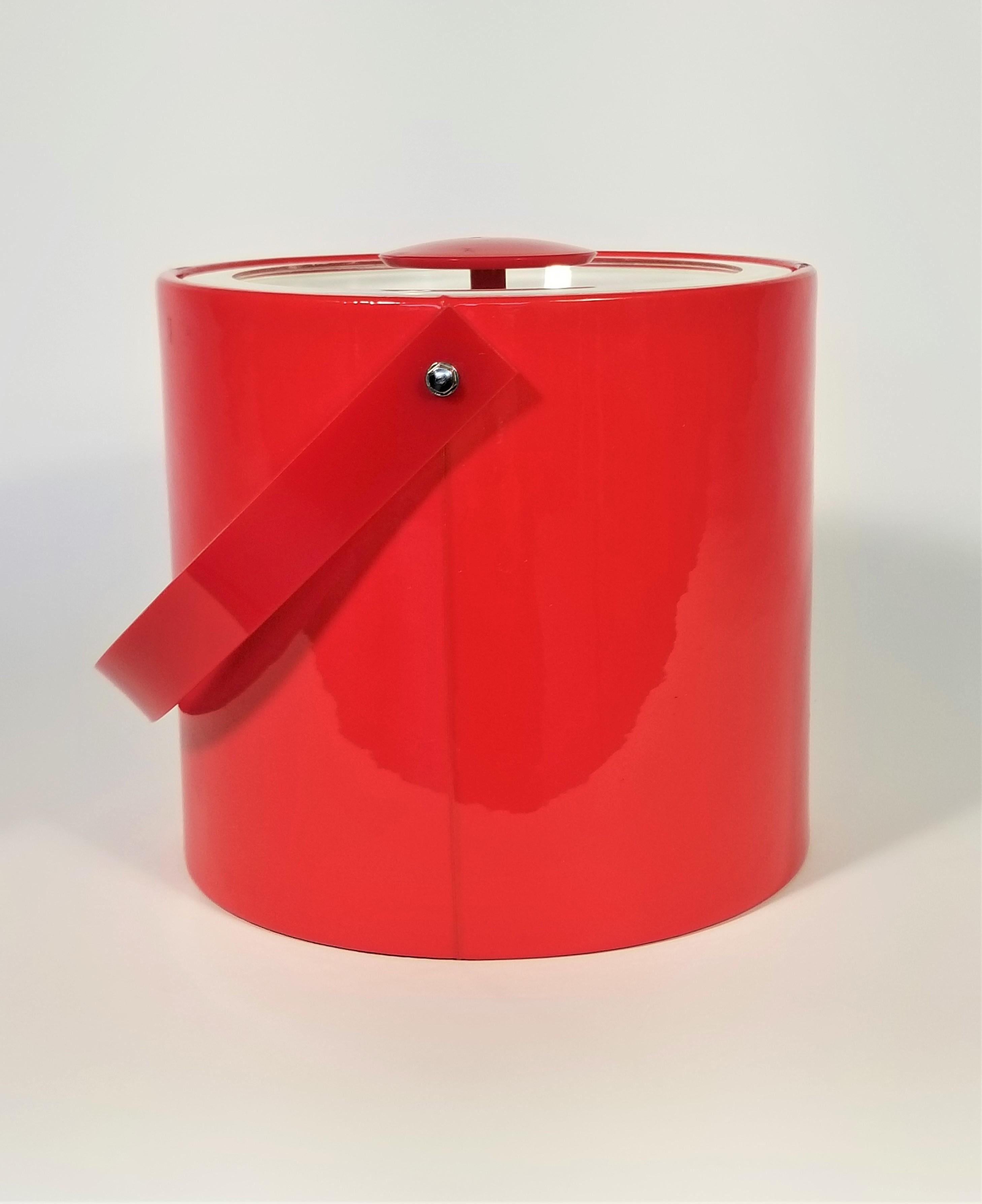 Georges Briard Signed Red Ice Bucket Midcentury In Good Condition In New York, NY