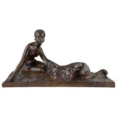 Georges Coste Bronze Art Déco d'une femme avec un Barzoï