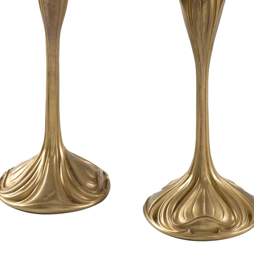 Français Georges De Feure Paire de candélabres en bronze doré en vente