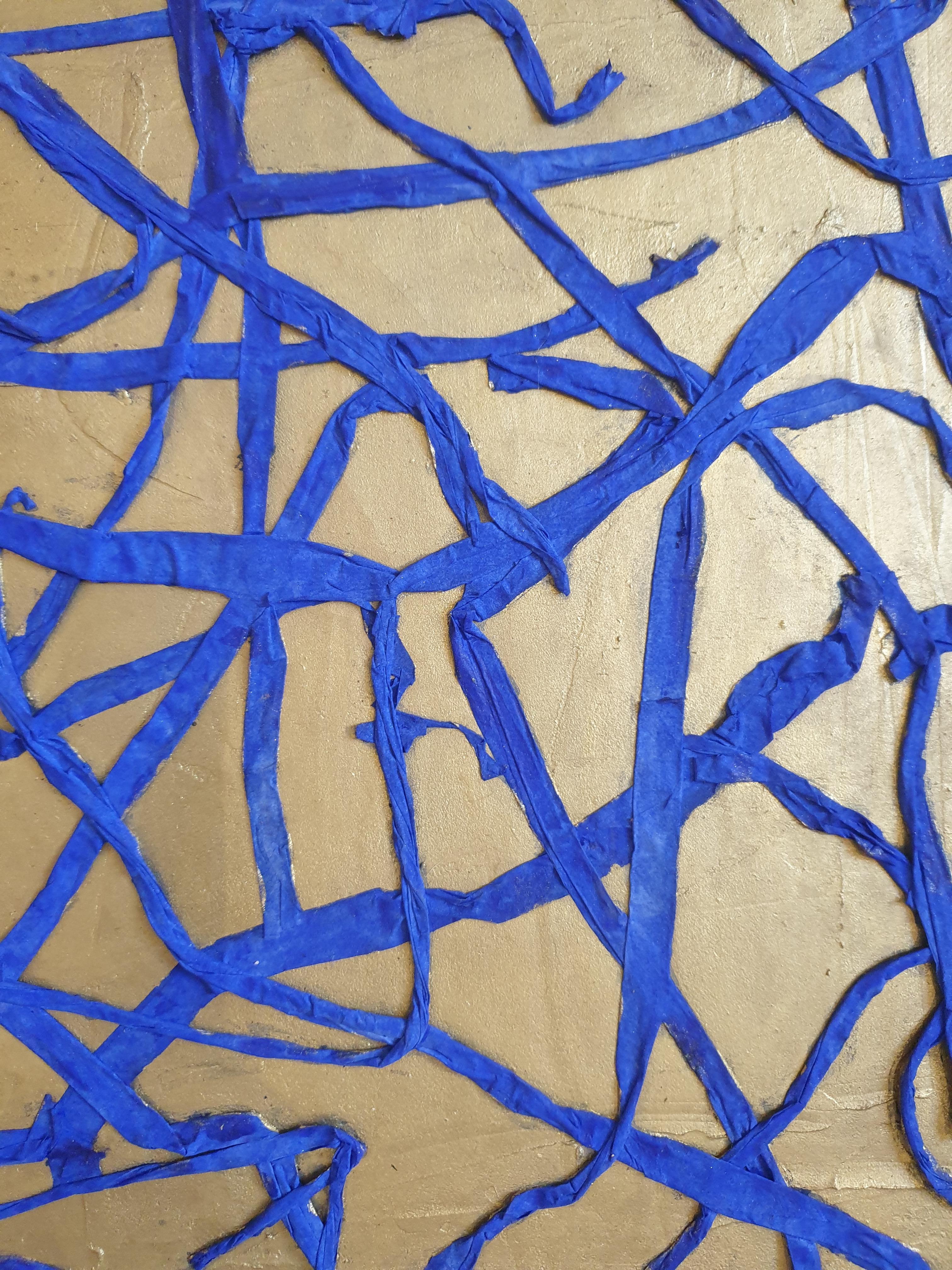 'Traces', Contemporary Mixed Media Abstract. Tendrils of Blue on Gold. For Sale 11