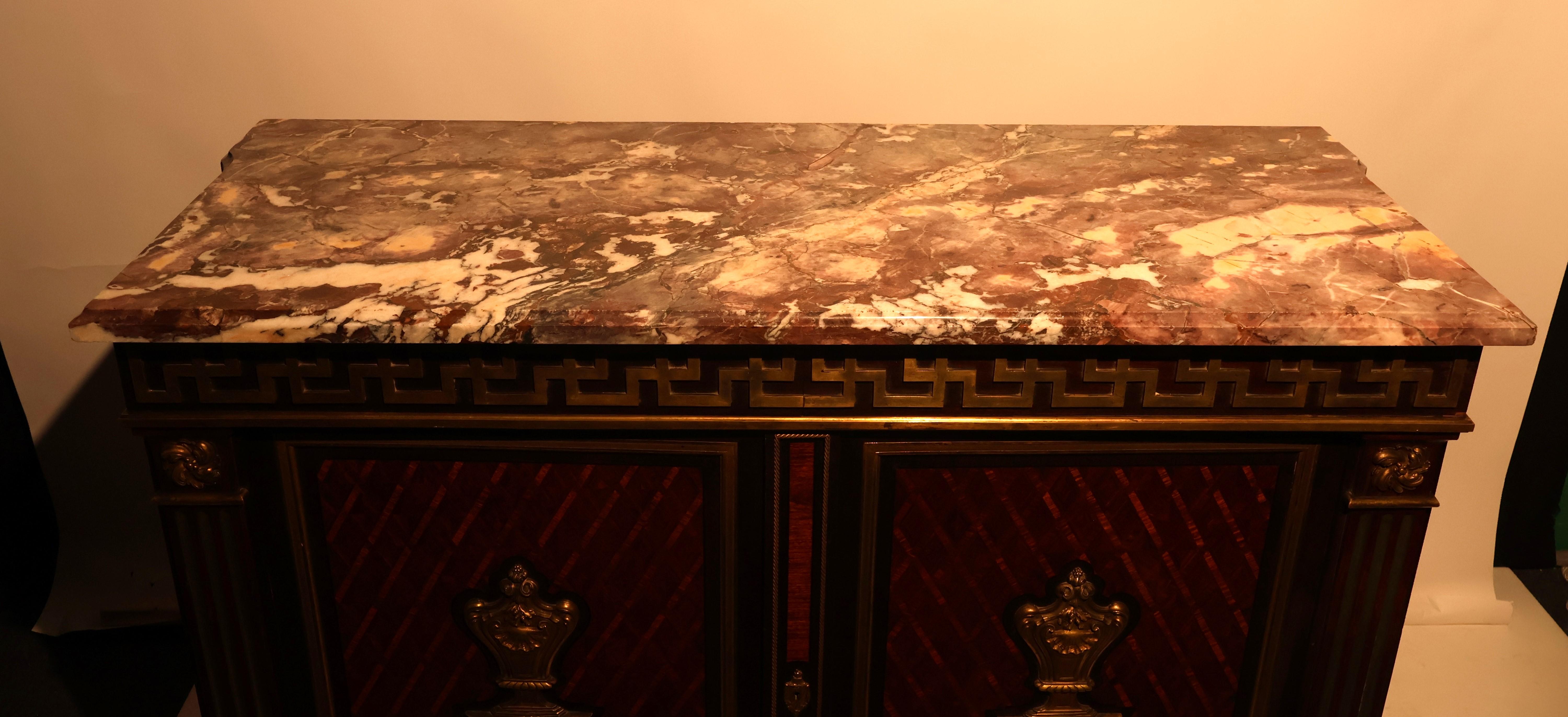 Luigi XVI Georges-Francois Alix Commode francese con piano in marmo e ormolu, Francia, 1870 circa in vendita