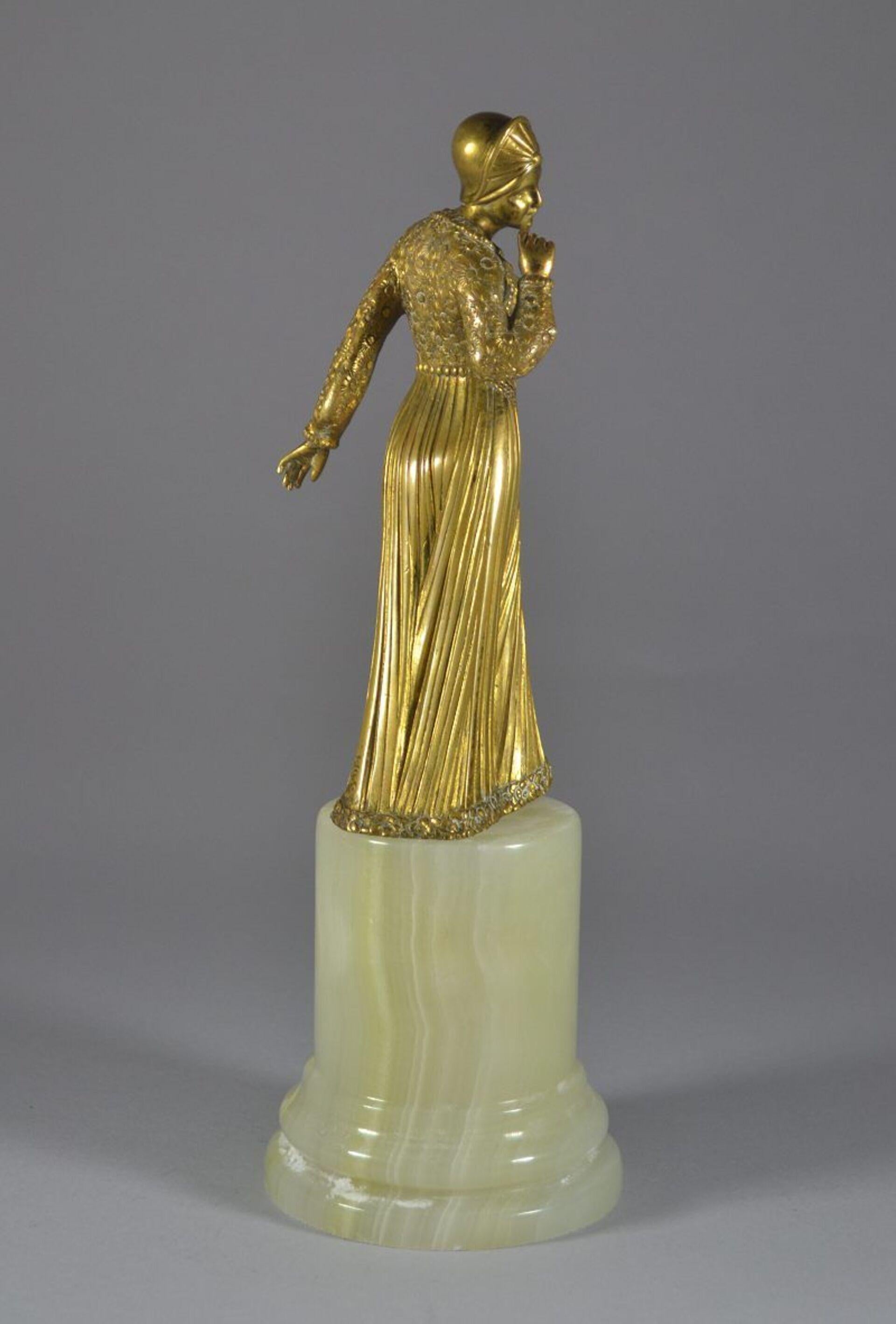 Mid-20th Century Georges Gori 'Act. 1930' Bronze Lady on Onyx Base Art Nouveau Art Deco