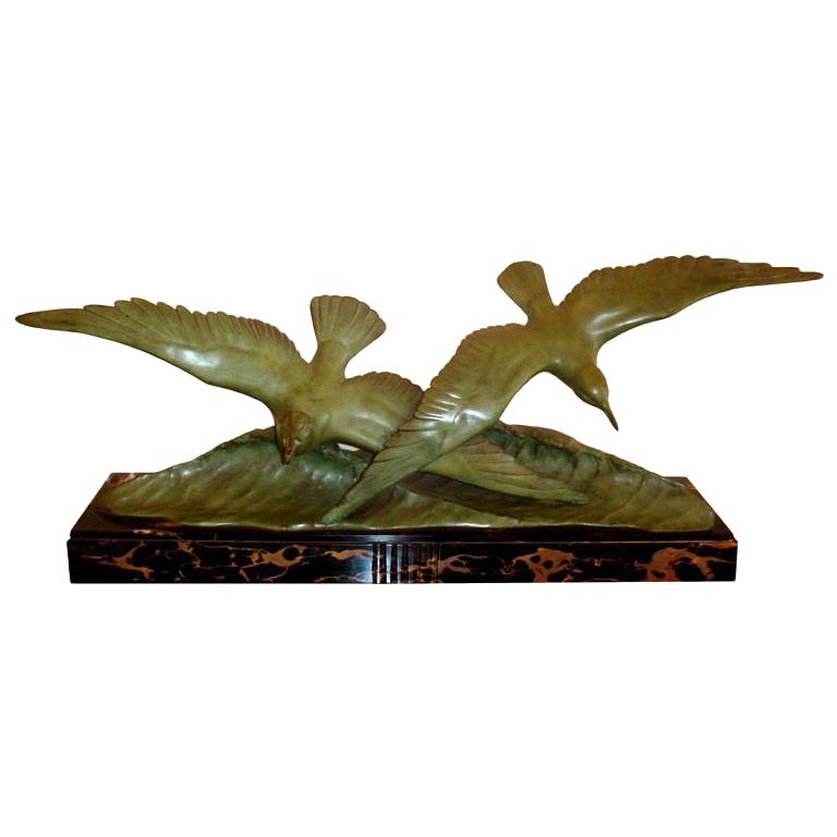 Georges H. Laurent Escultura de dos gaviotas en bronce, época Art Déco, 1930 en venta