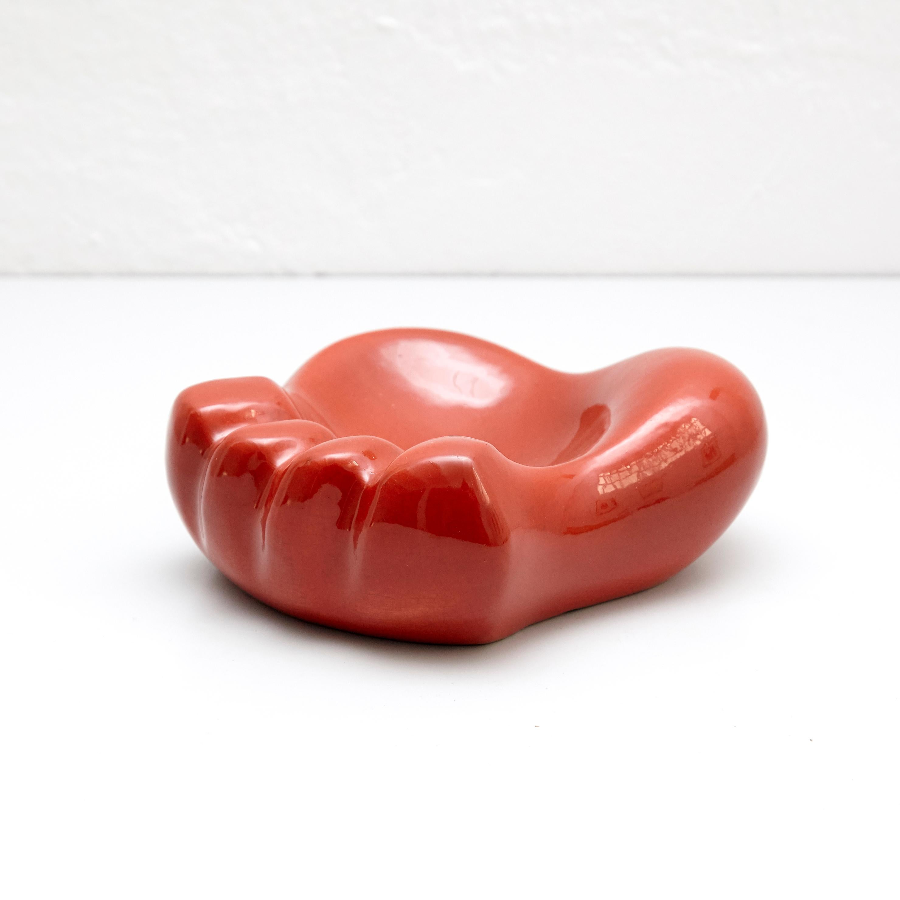 Georges Jouve and Mathieu Matégot Patte D'ours Red Ceramic Ashtray, circa 1950 3