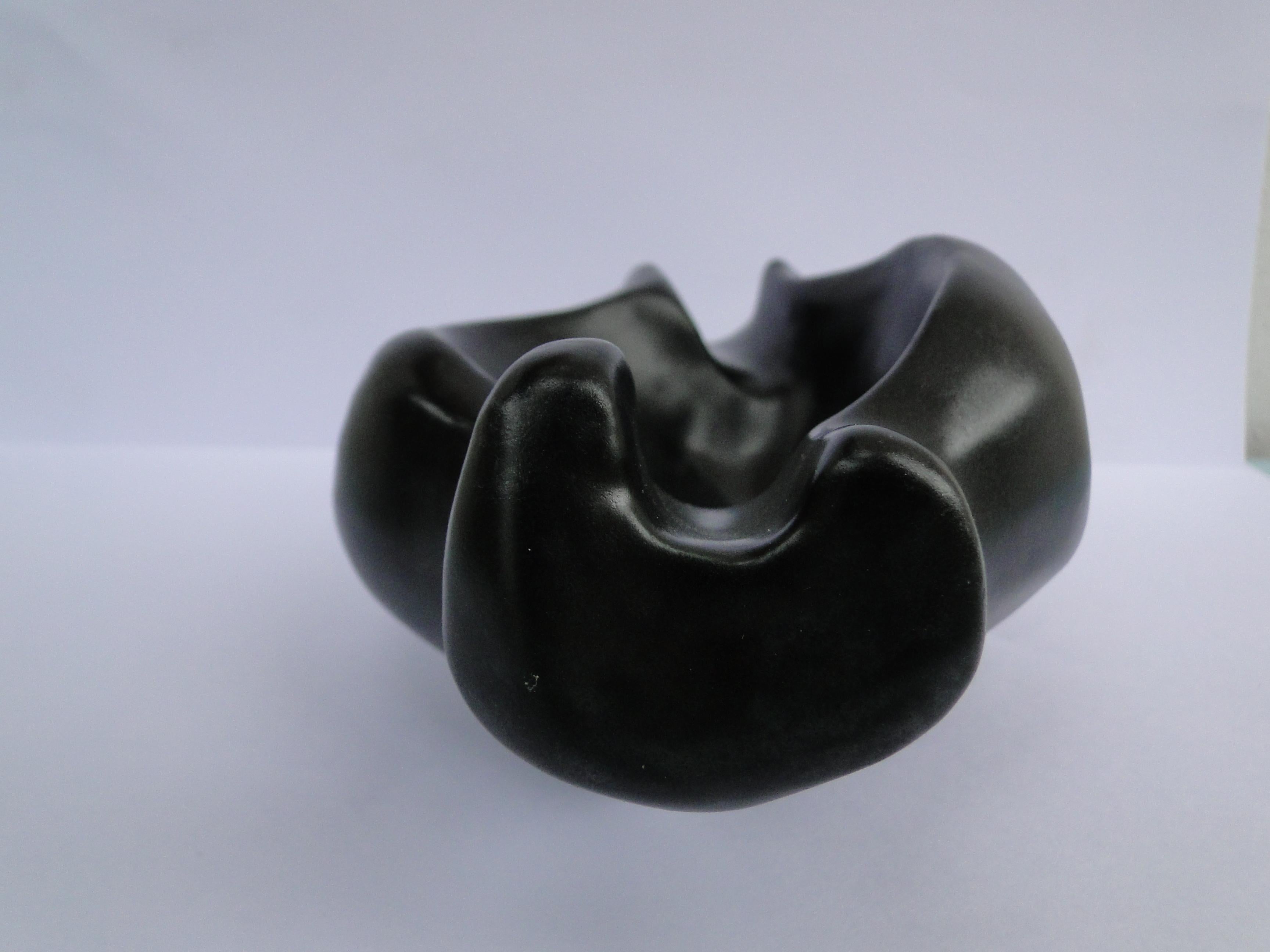 Georges Jouve Francia Piatto in ceramica nera Capolavoro in vendita 2