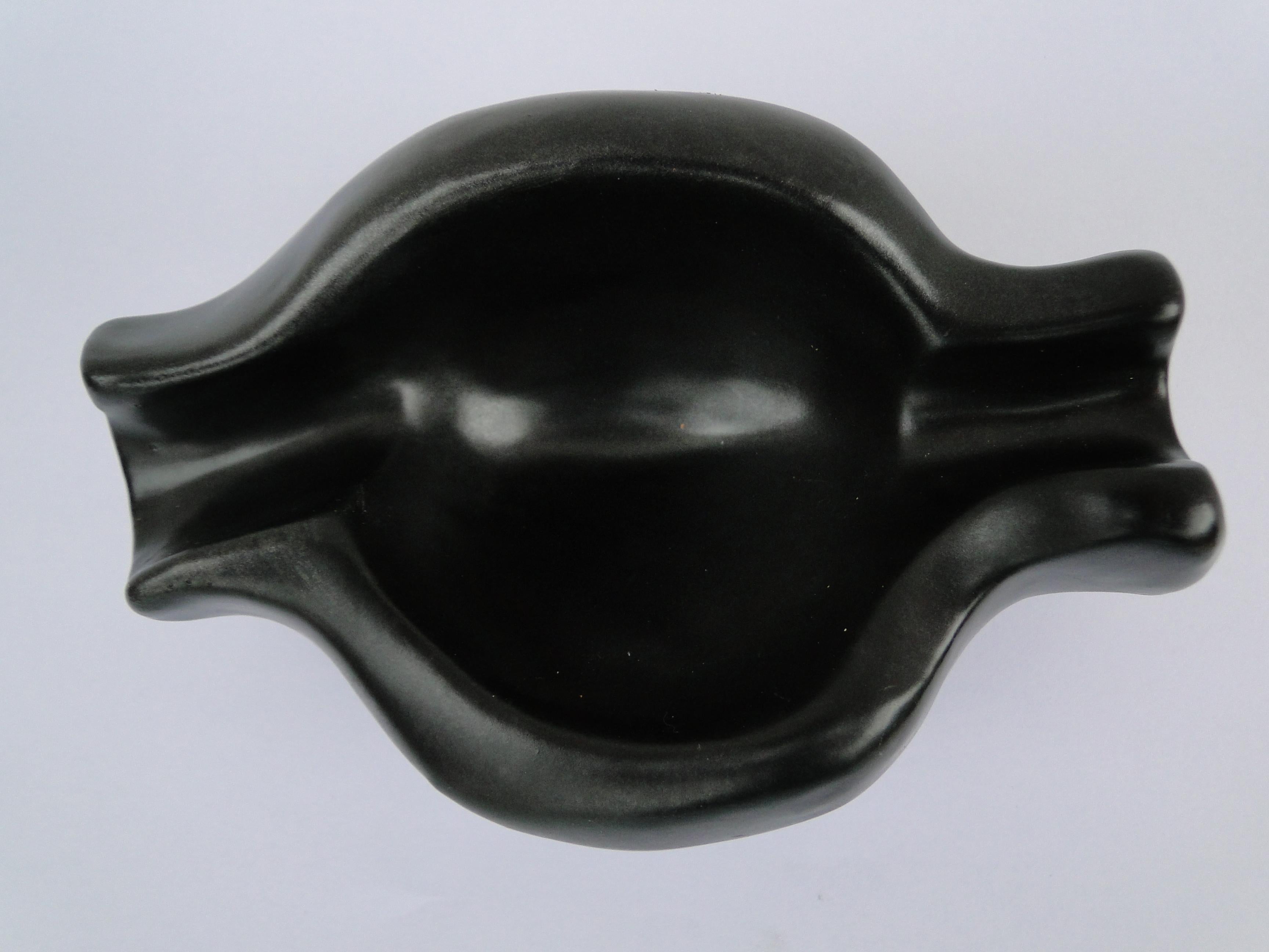 Georges Jouve Francia Piatto in ceramica nera Capolavoro in vendita 1