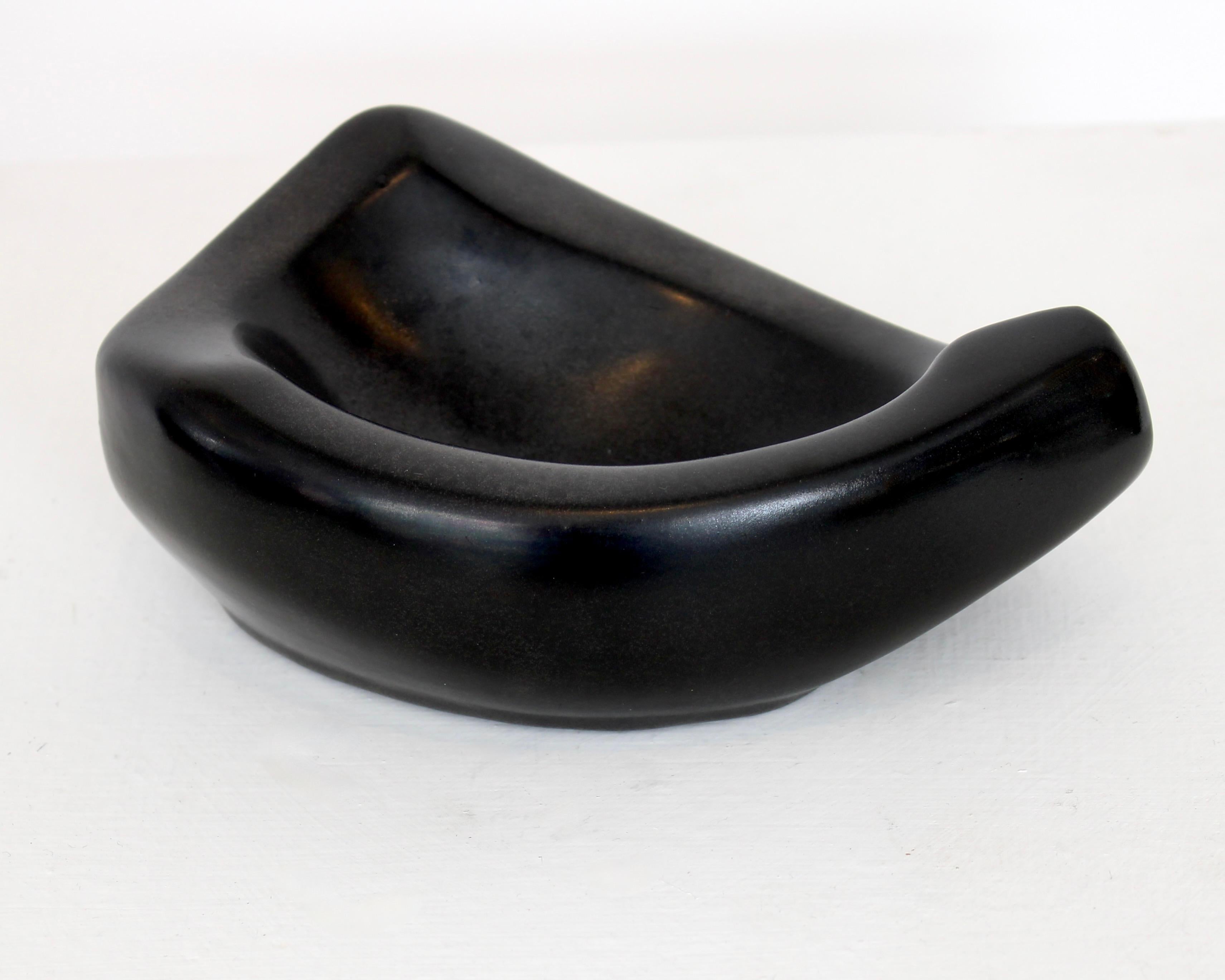 Georges Jouve Französisch keramischen Künstler schwarz Coupe Vide Poche klein im Angebot 3