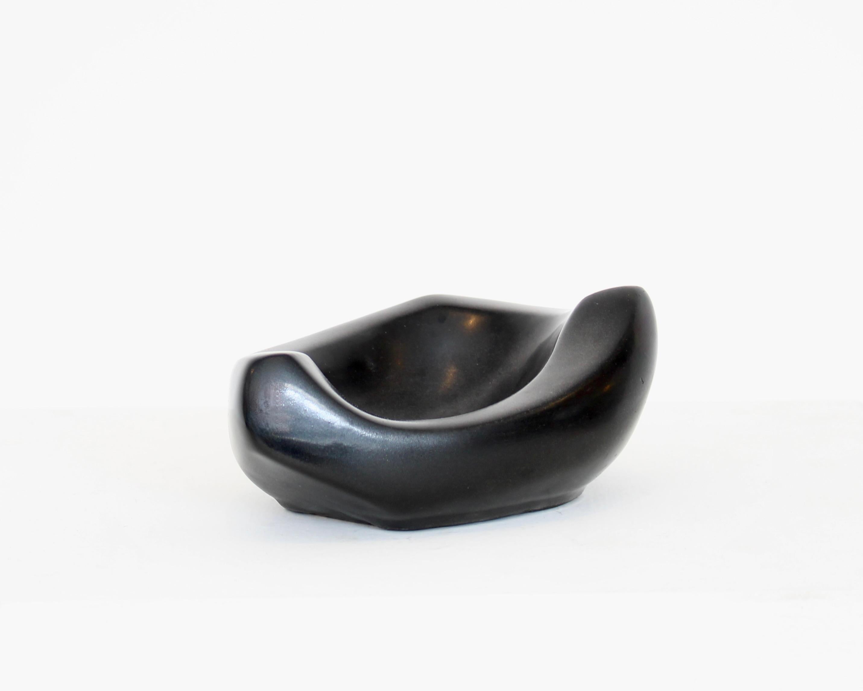 Georges Jouve Französisch keramischen Künstler schwarz Coupe Vide Poche klein im Zustand „Gut“ im Angebot in Chicago, IL