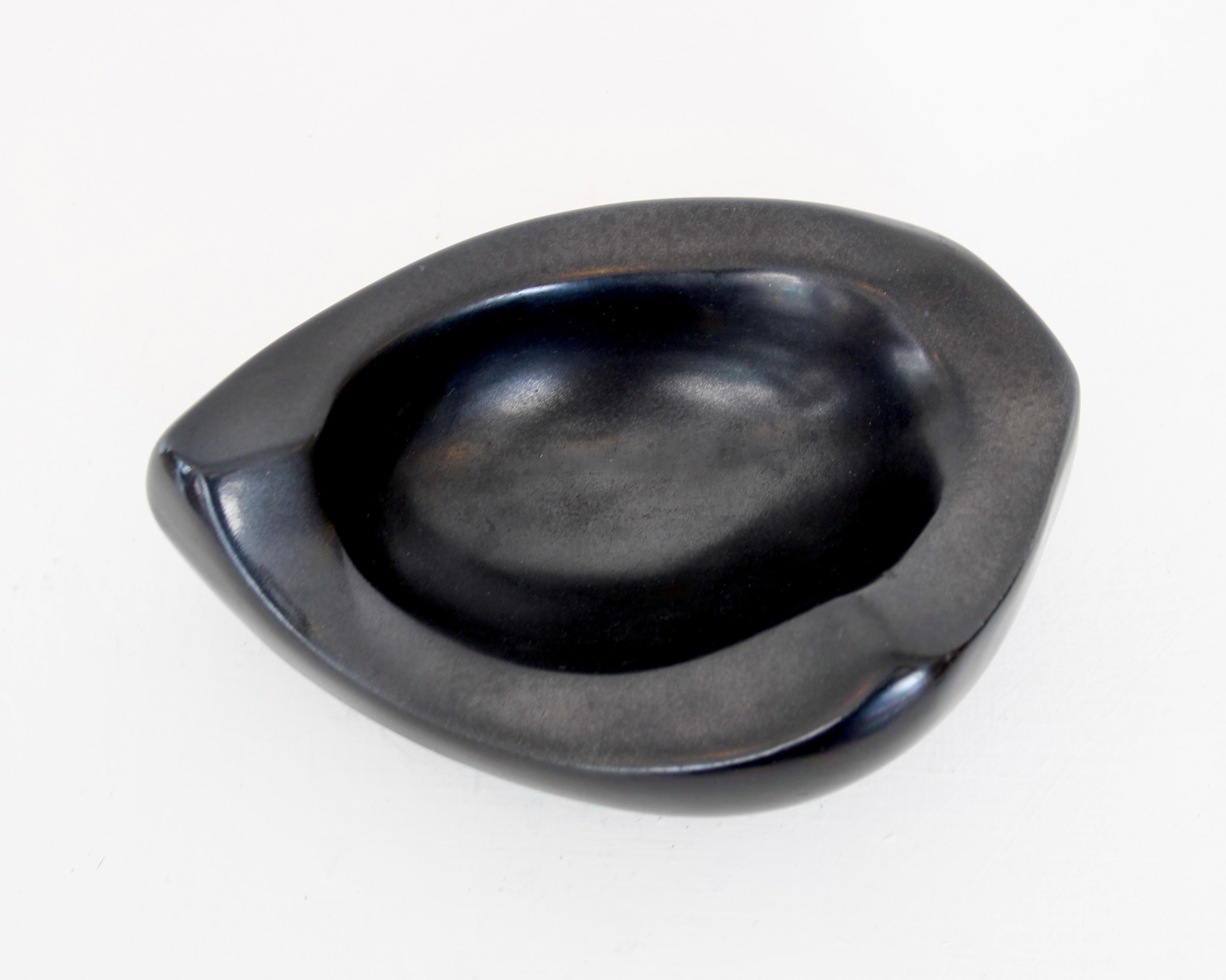 Georges Jouve Französisch keramischen Künstler schwarz Coupe Vide Poche klein im Angebot 2