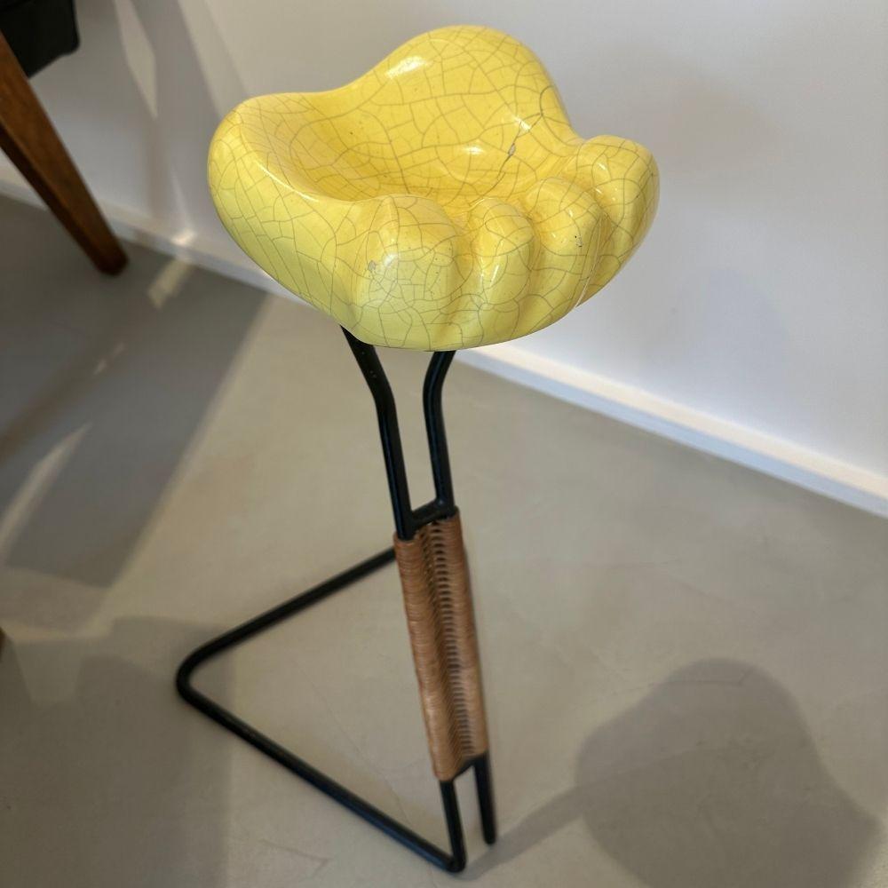 Patte d'ours et Pied fumeur Matthieu Mategot - Brown Figurative Sculpture by Georges Jouve