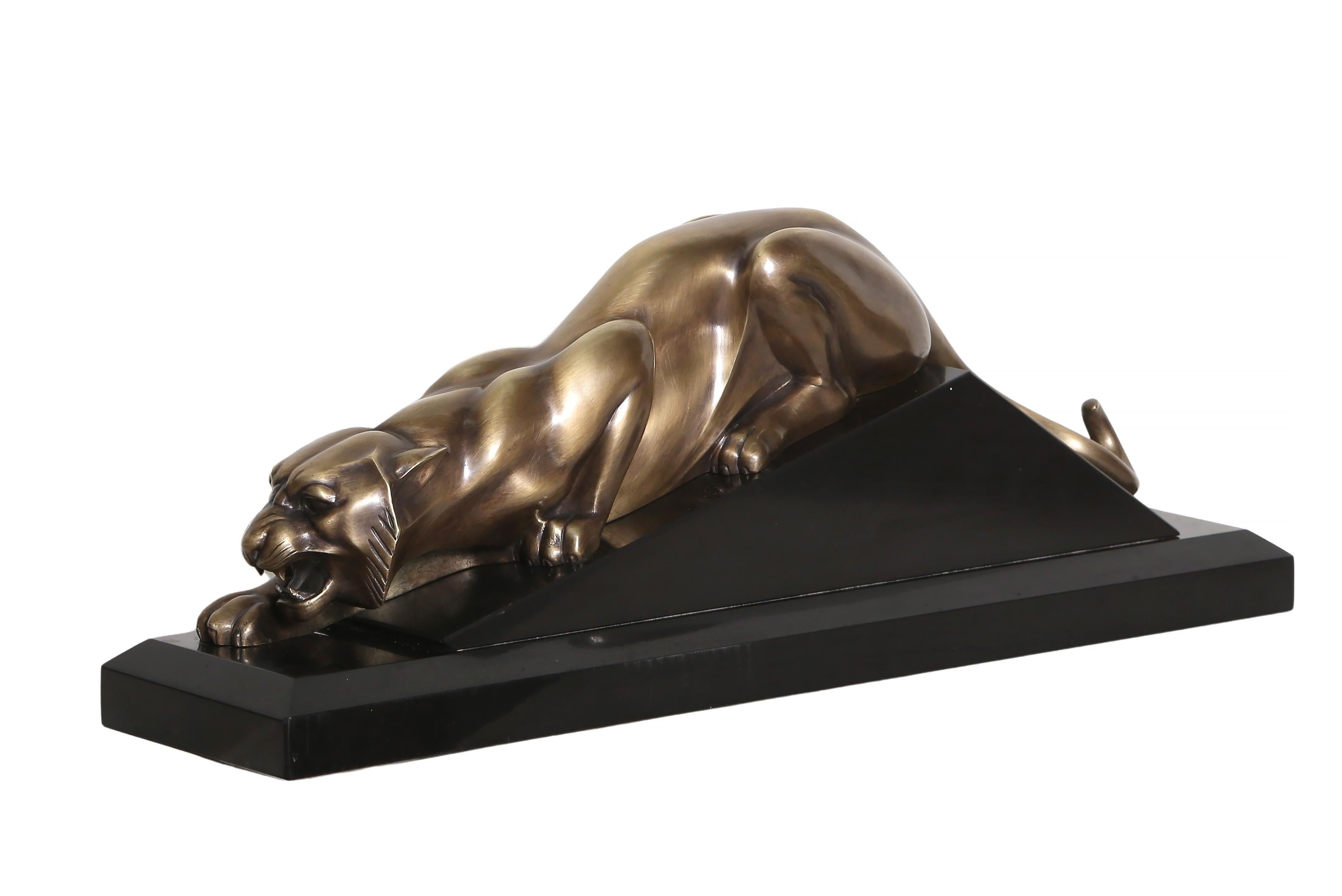 Panthère à l'affût, Art Deco Bronze Sculpture by Georges Lavroff For Sale 6