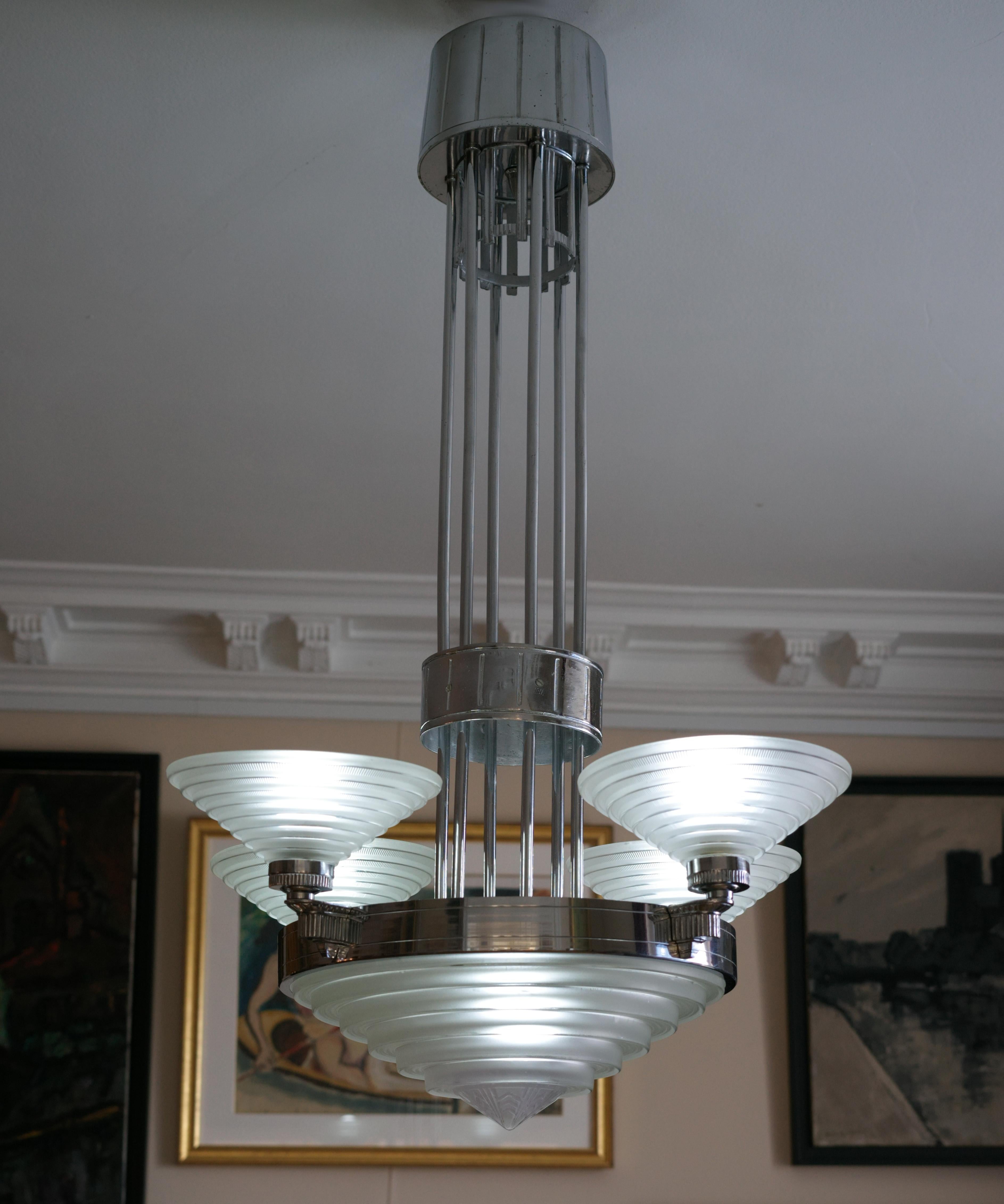 Lampadario Art Deco Modernista Francese Georges Leleu, 1920 in vendita 1