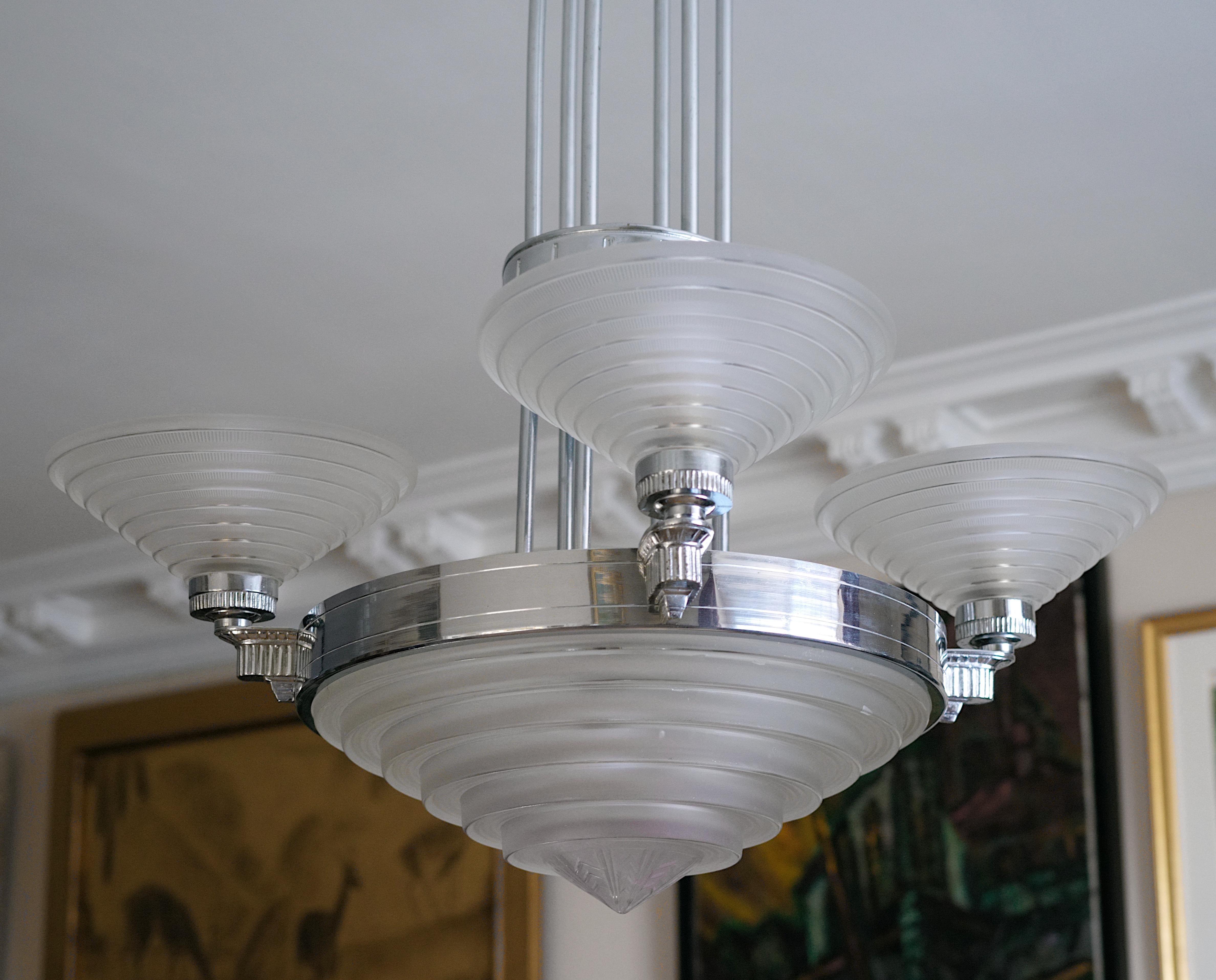 Lampadario Art Deco Modernista Francese Georges Leleu, 1920 in vendita 2