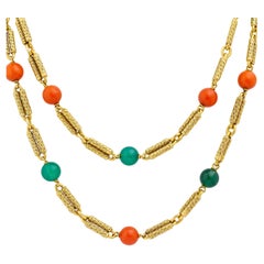 Georges Lenfant Collier en or jaune 18 carats, chrysoprase et corail