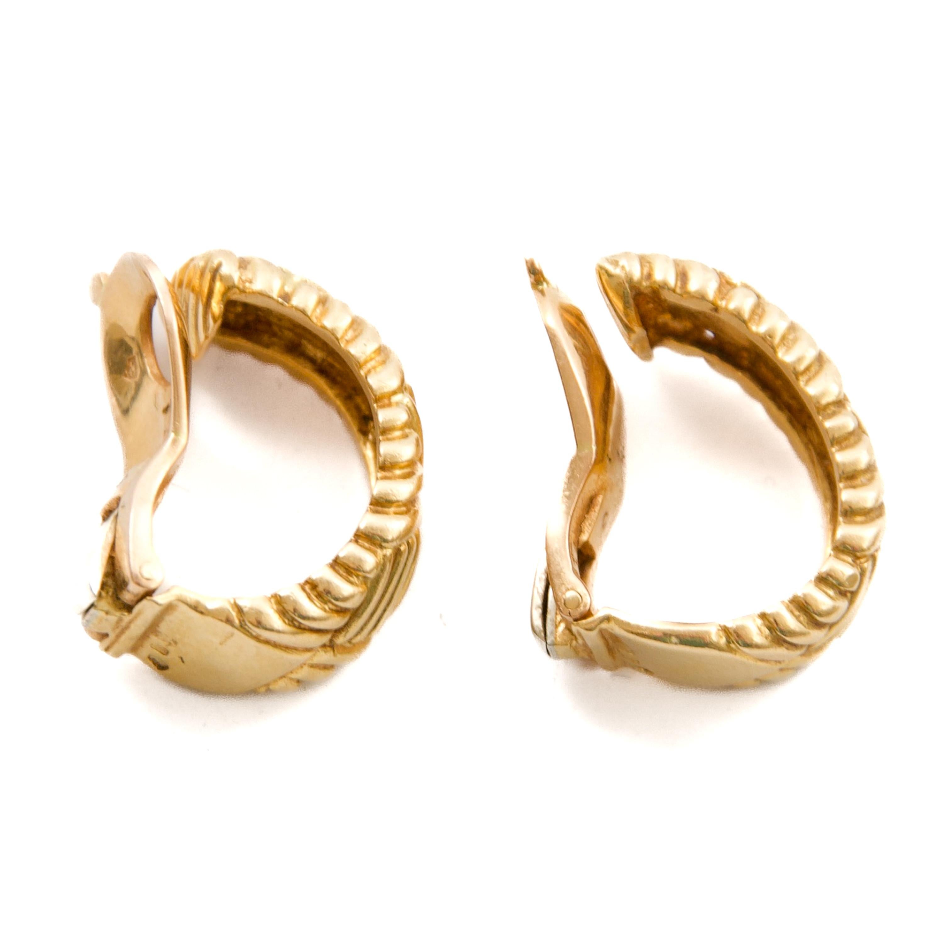 Boucles d'oreilles à clip en or jaune 18K de Georges Lenfant, françaises, circa 1970 en vente 3