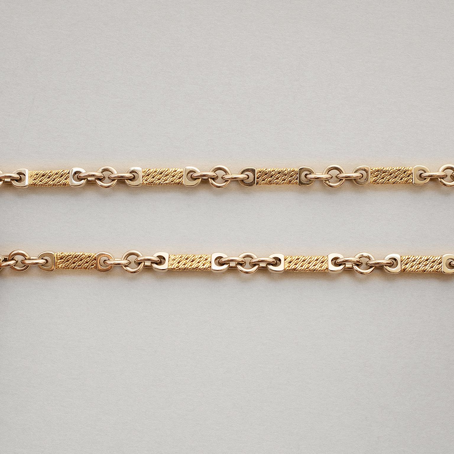 Georges Lenfant Bi-Color Gold Link Long Chain In Good Condition In Amsterdam, NL